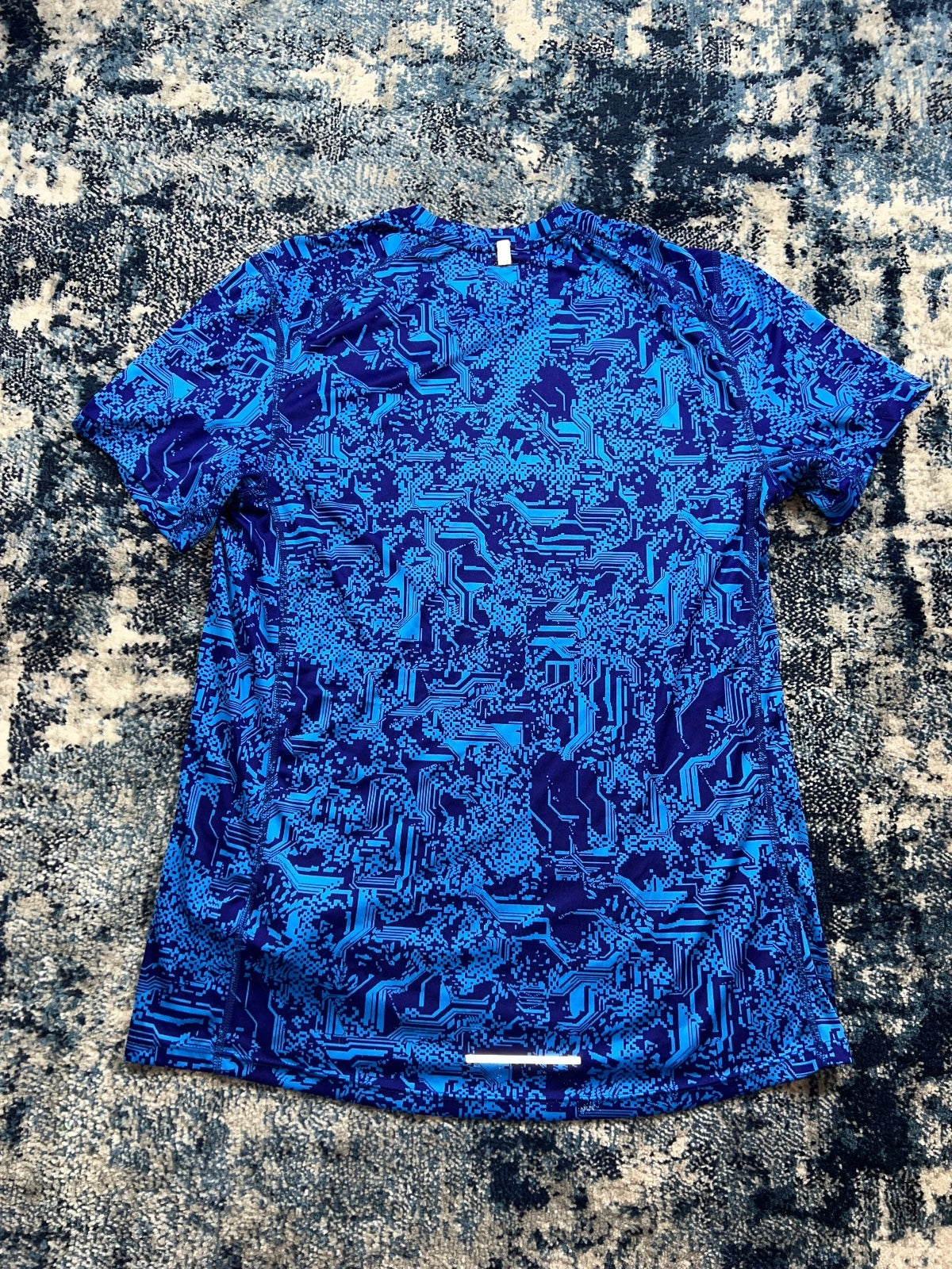 Nike Liquid Camo Digital Miler T Shirt – Blue, Men's Medium in Blue, men's Medium – detail view
