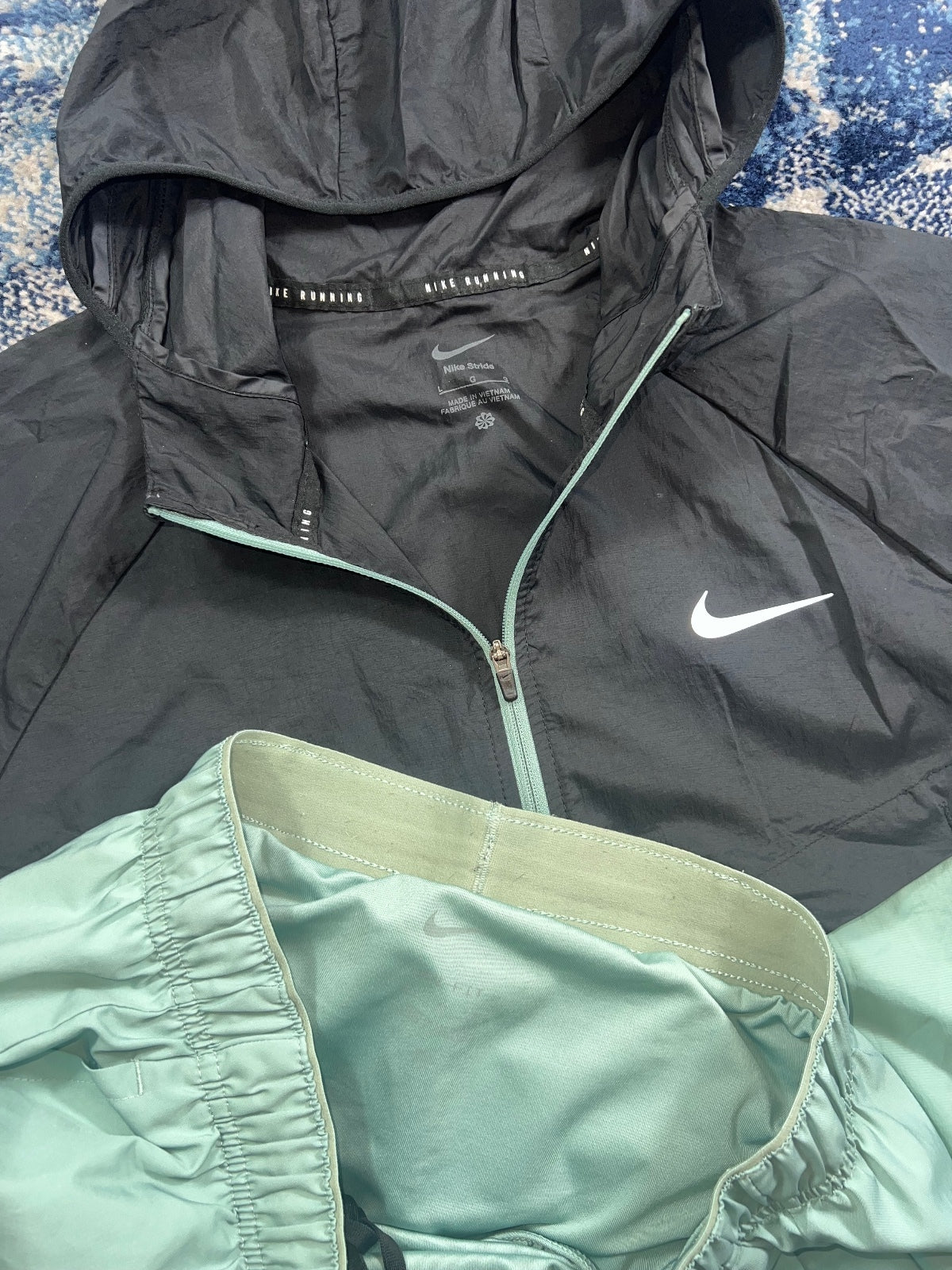 Nike Stride Dri-FIT Windrunner / Challenger Shorts Tracksuit Set - product image