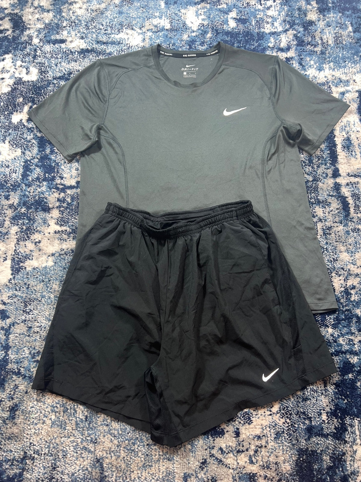 Nike Tech Knit Miler T Shirt / Challenger Dri Fit Shorts Set – Gray, Men's Medium in Gray, men's Medium – detail view