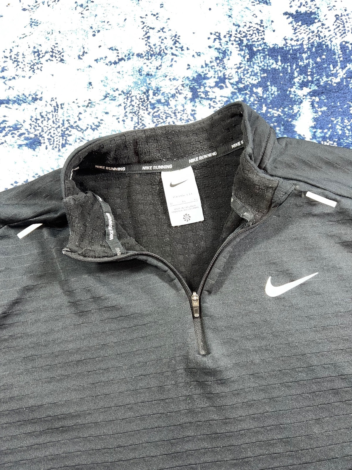 Nike Element Therma Fit Running 1/4 Zip – Black, Men's Medium in Black, men's Medium – detail view