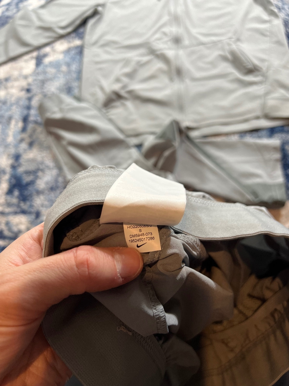 Nike Pro Vent Max Training Tracksuit Set – Gray, Men's Small in Gray, men's Small – detail view