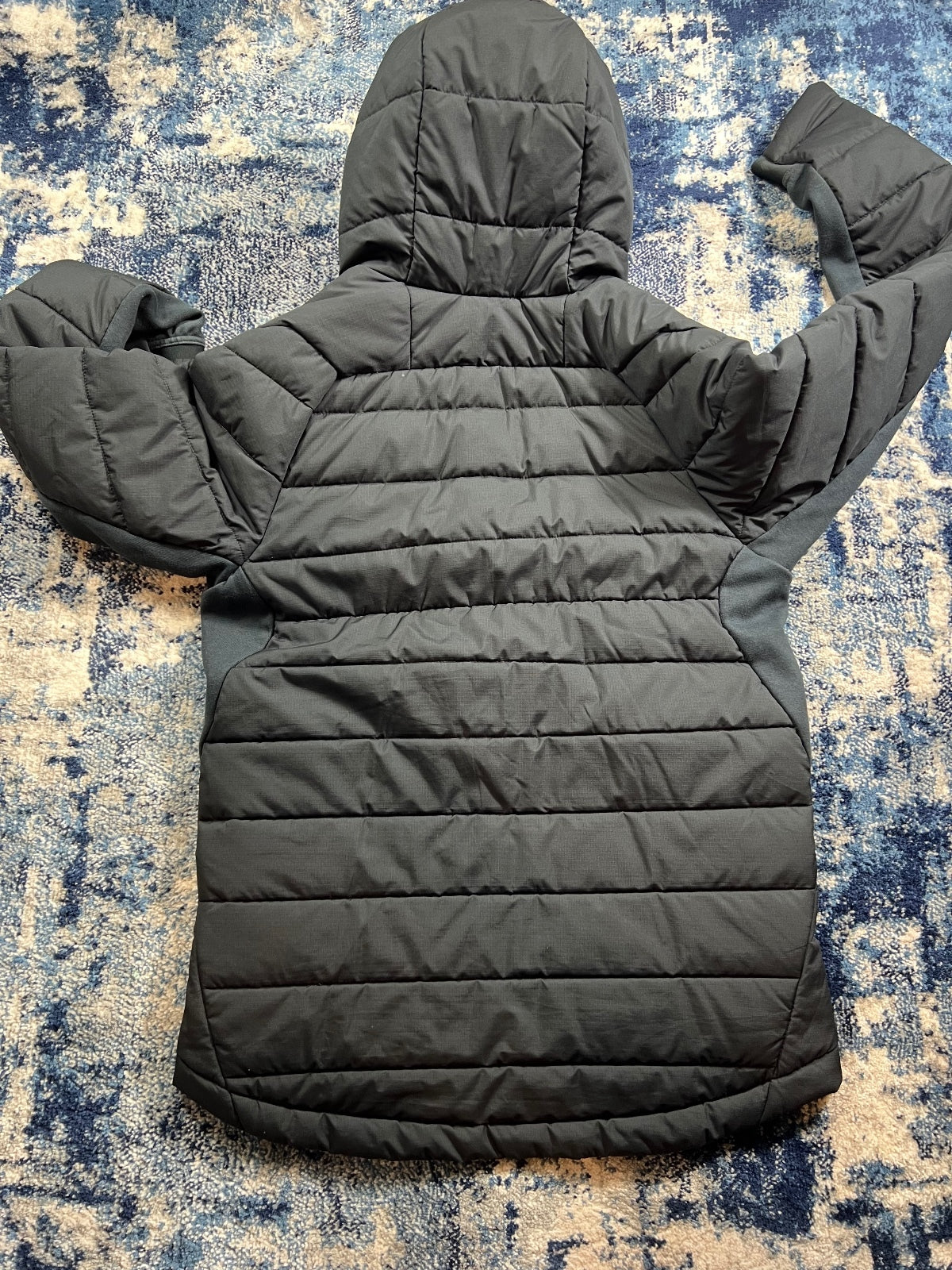 Nike Hybrid Puffer Coat Jacket – Black, Men's Medium in Black, men's Medium – detail view