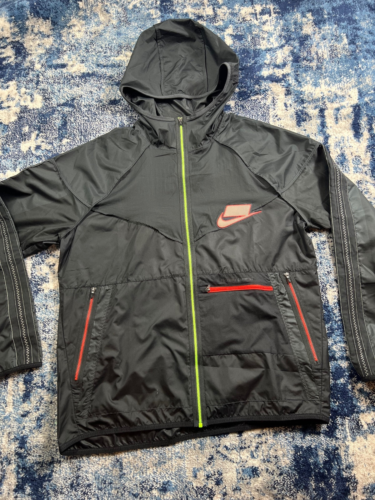 Nike Wildrun Meekz Windrunner / Flex Stride Shorts Tracksuit Set – Multi, Men's Large in Multi, men's Large – detail view