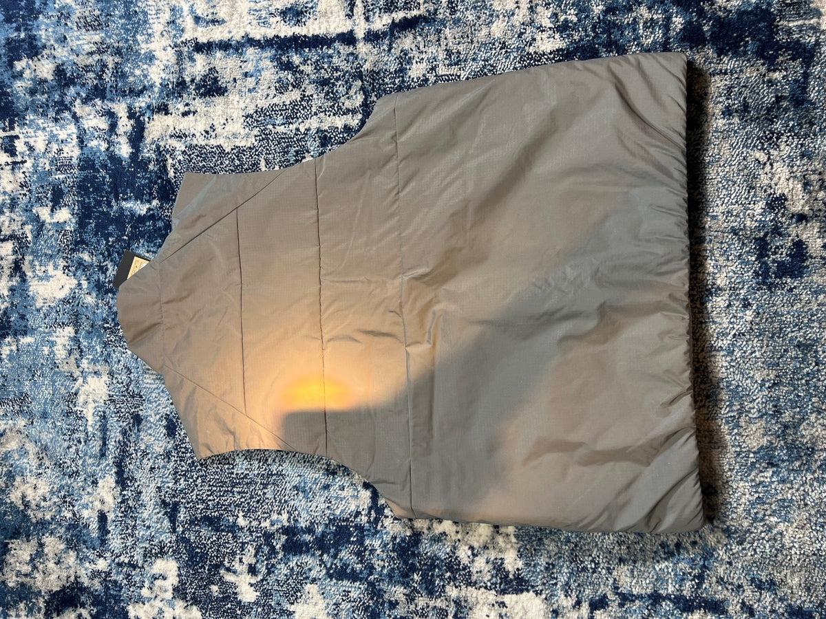 Nike Therma Fit ADV Reflective Gilet – Gray, Men's Medium in Gray, men's Medium – detail view