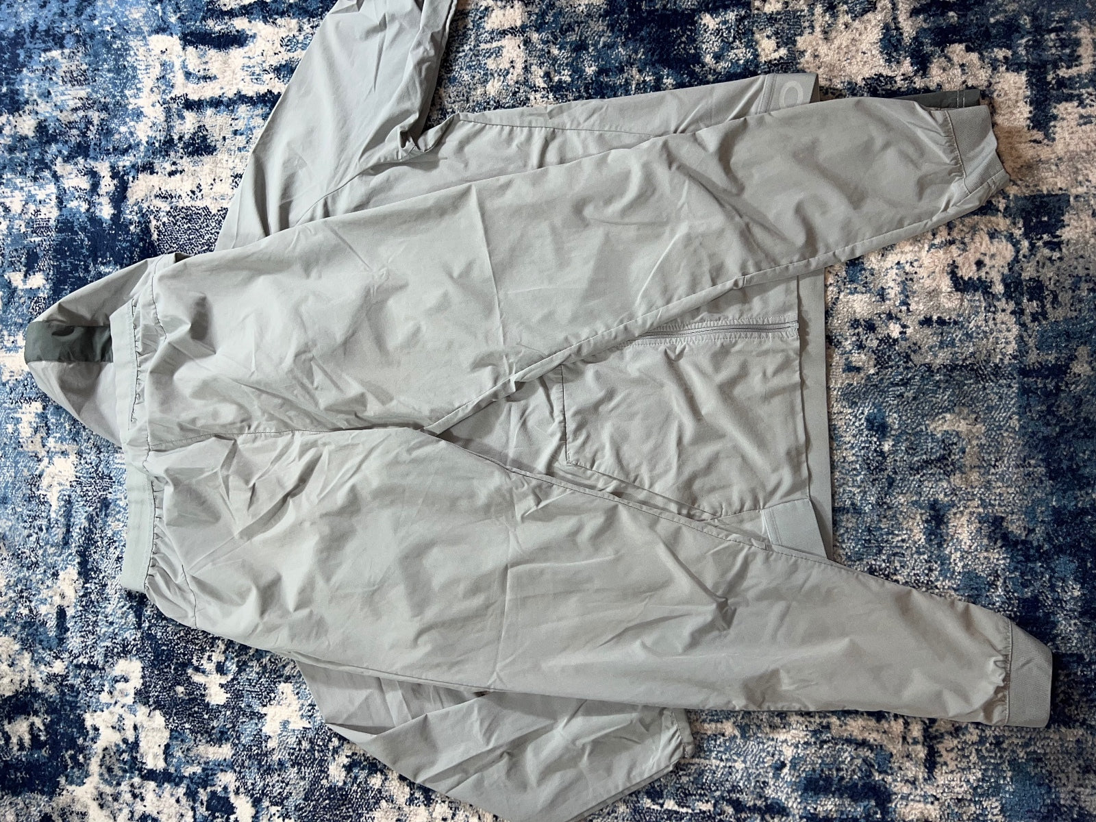 Nike Pro Vent Max Training Tracksuit Set – Gray, Men's Medium in Gray, men's Medium – detail view