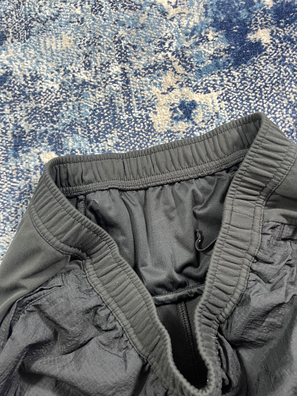Nike Running Tracksuit Bottoms – Black, Men's Medium in Black, men's Medium – detail view