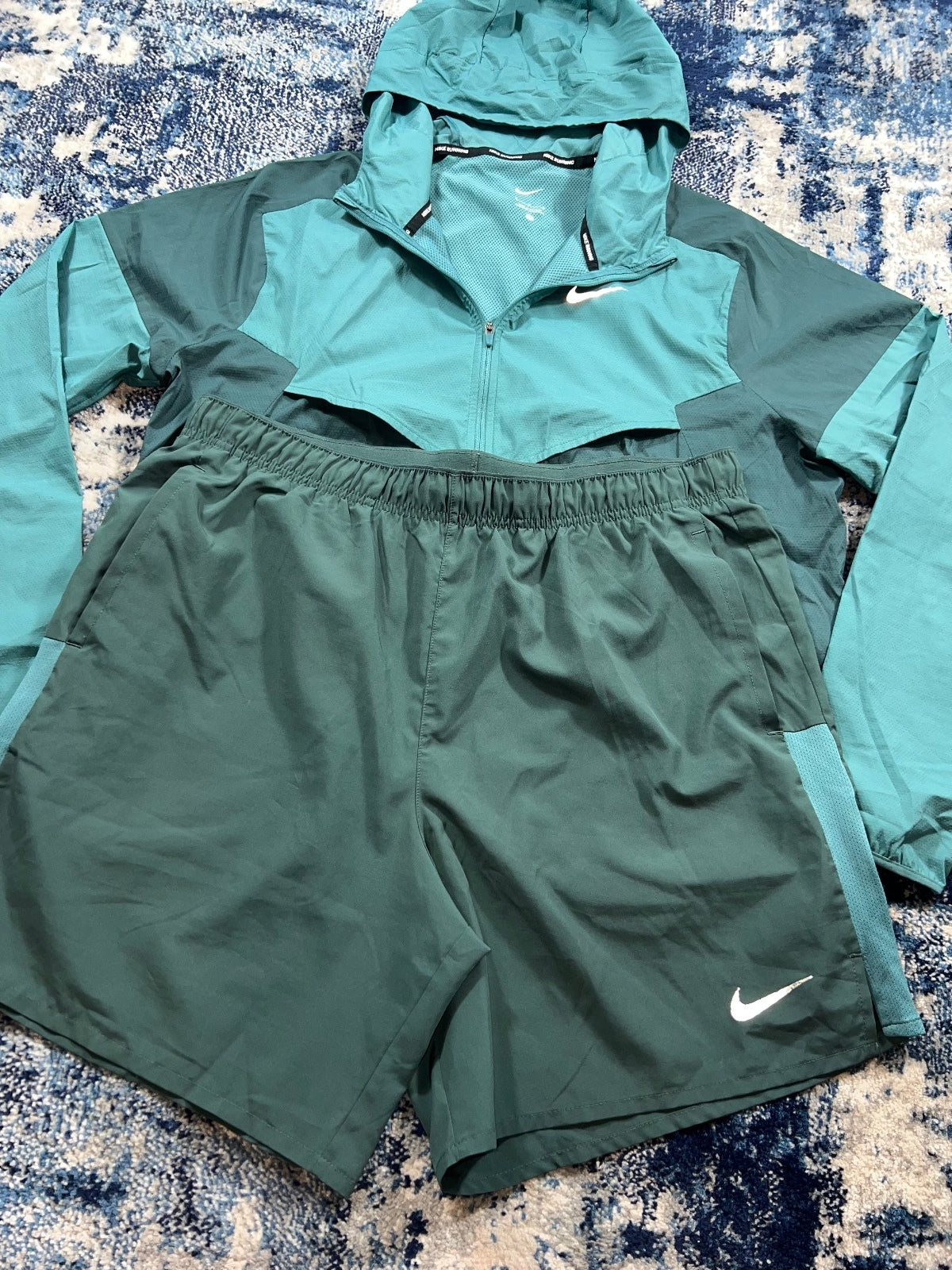 Nike Repel Miler Packable Windrunner / Challenger Shorts Running Gym Set – DarkGreen, Men's Large in DarkGreen, men's Large…