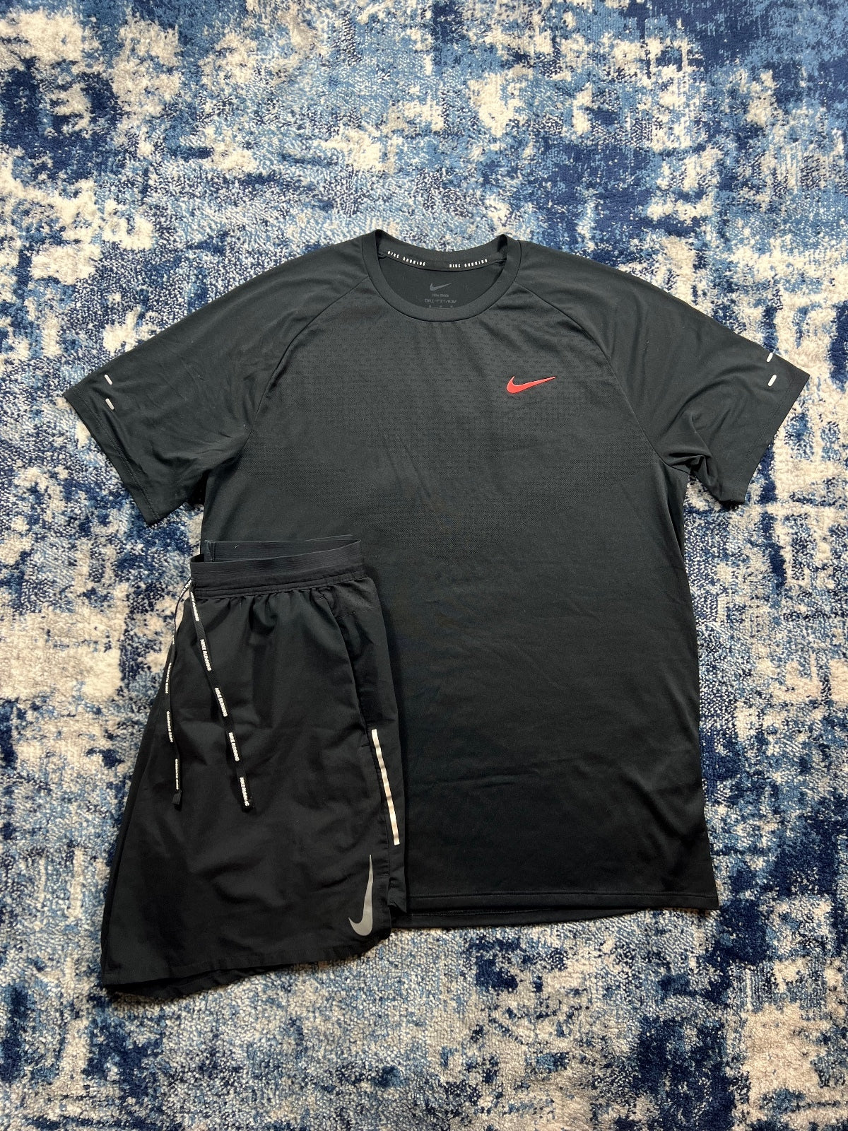 Nike Stride ADV T Shirt / Flex Stride Shorts Running Gym Set – Black, Men's Medium in Black, men's Medium – front view
