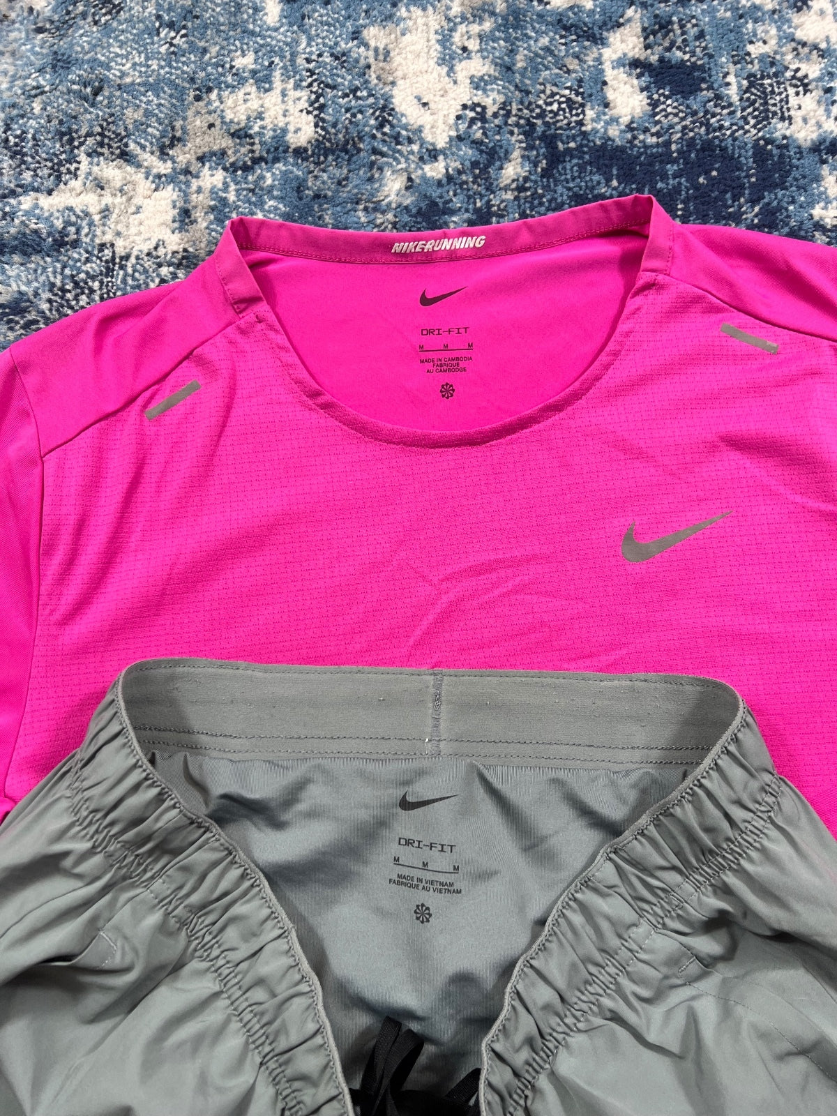 Nike Miler Rise 365 T Shirt / Challenger Shorts Running Gym Set – Pink, Men's Medium in Pink, men's Medium – alternate view
