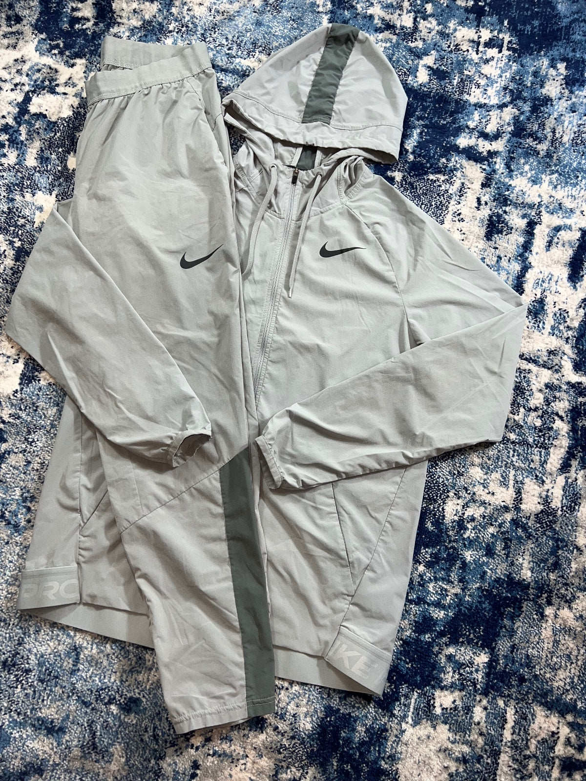 Nike Pro Vent Max Tracksuit - product image
