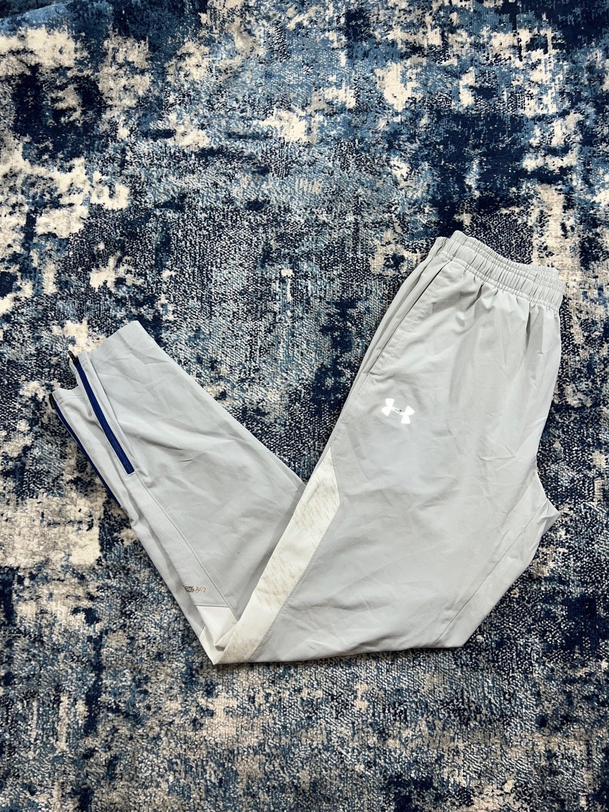 Under Armour Tracksuit Bottoms – Gray, Men's Small in Gray, men's Small – front view