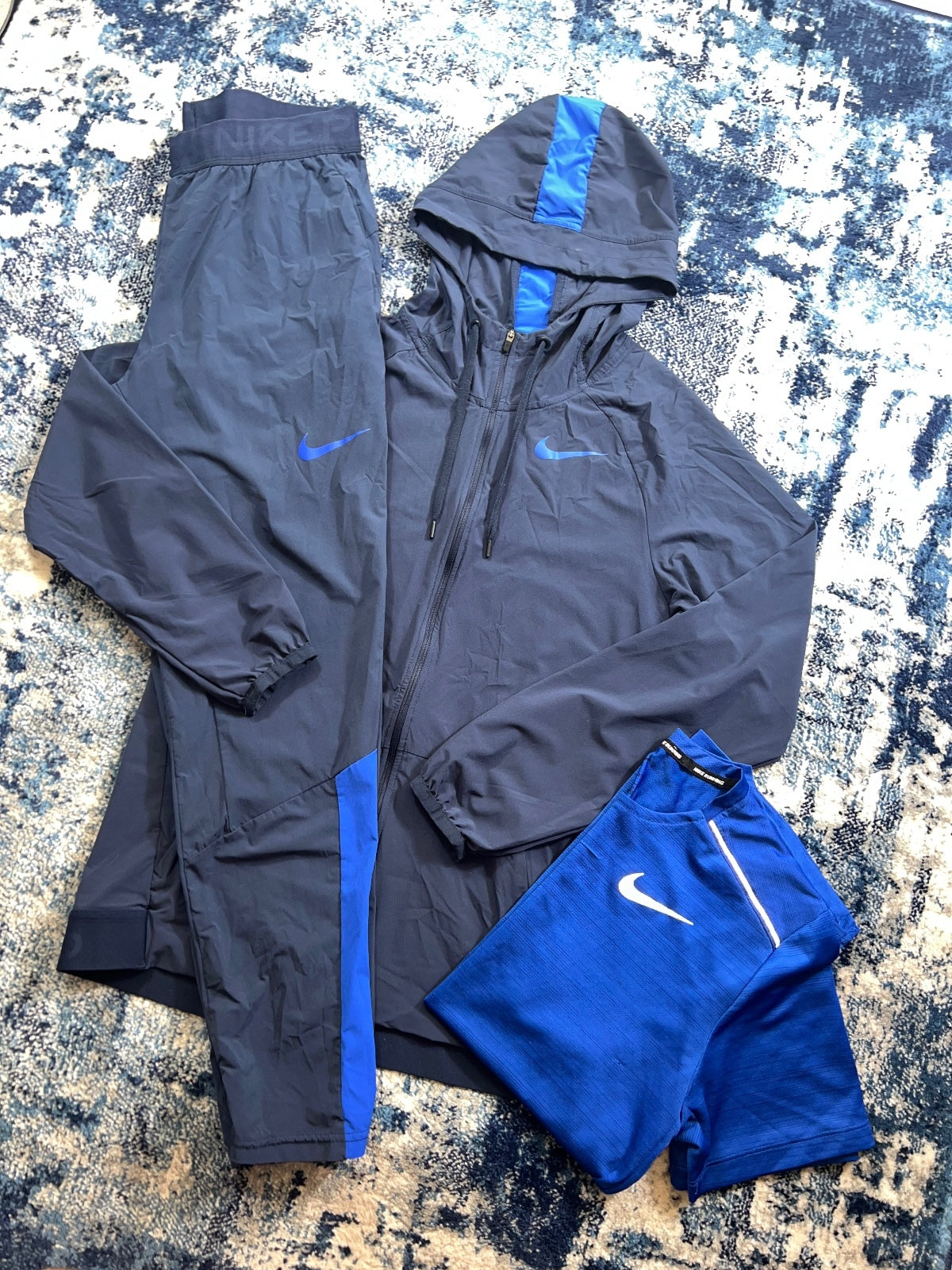 Nike Pro Vent Max Miler three-piece men's blue running set, size Small – view 4