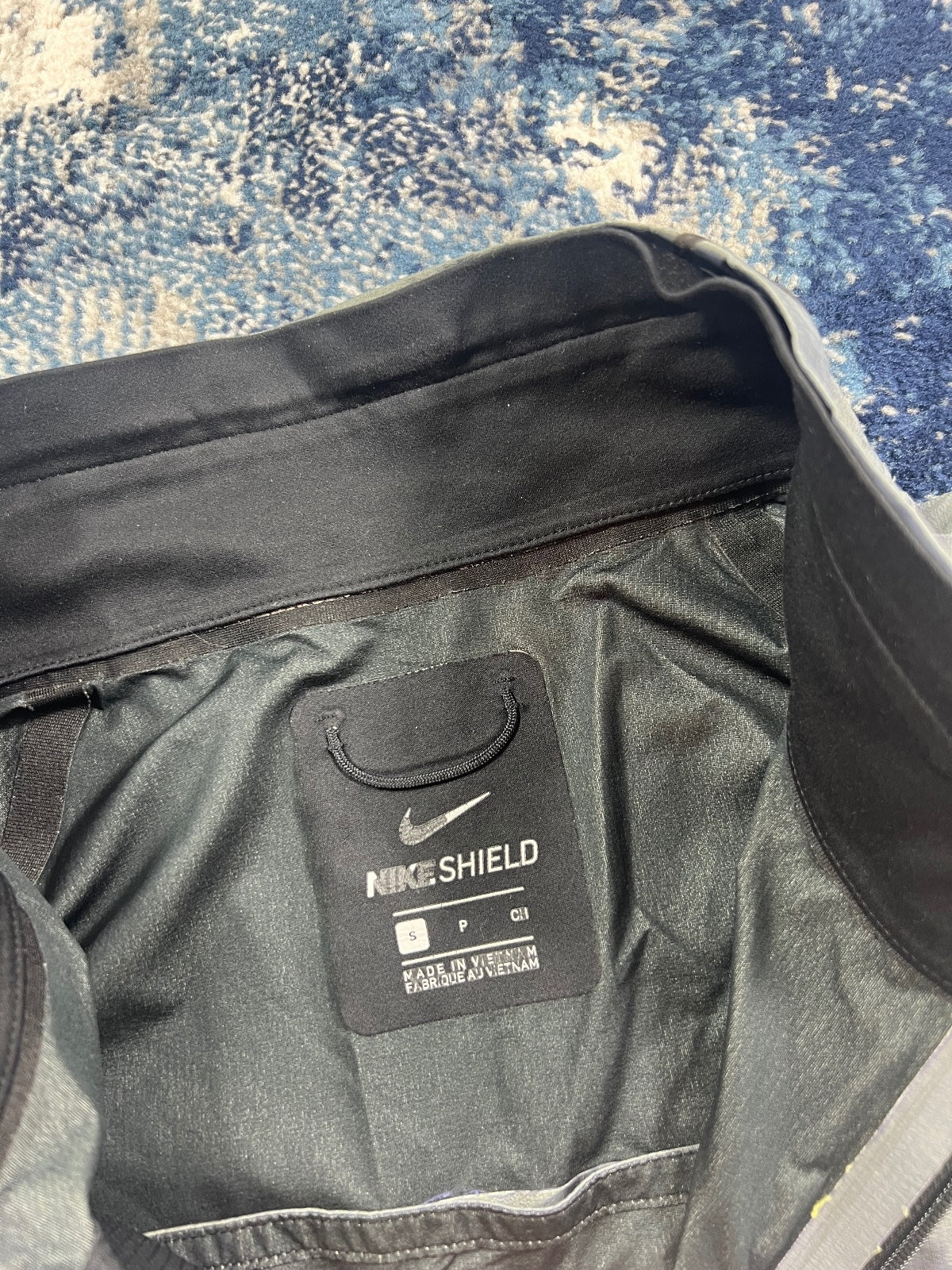 Nike Technical Shield Running Dri Fit Windrunner Jacket – Silver, Men's Extra Small in Silver, men's Extra Small – detail…