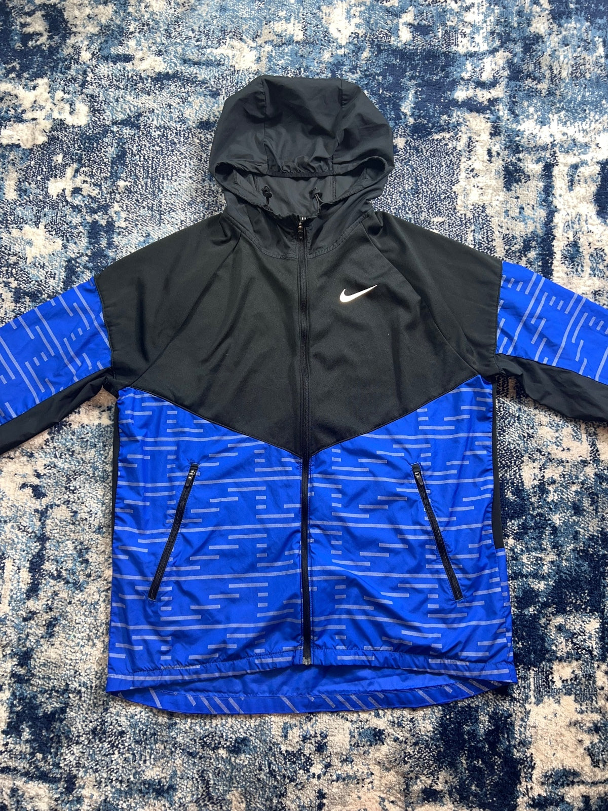 Nike Running Division Reflective Windrunner Jacket - product image