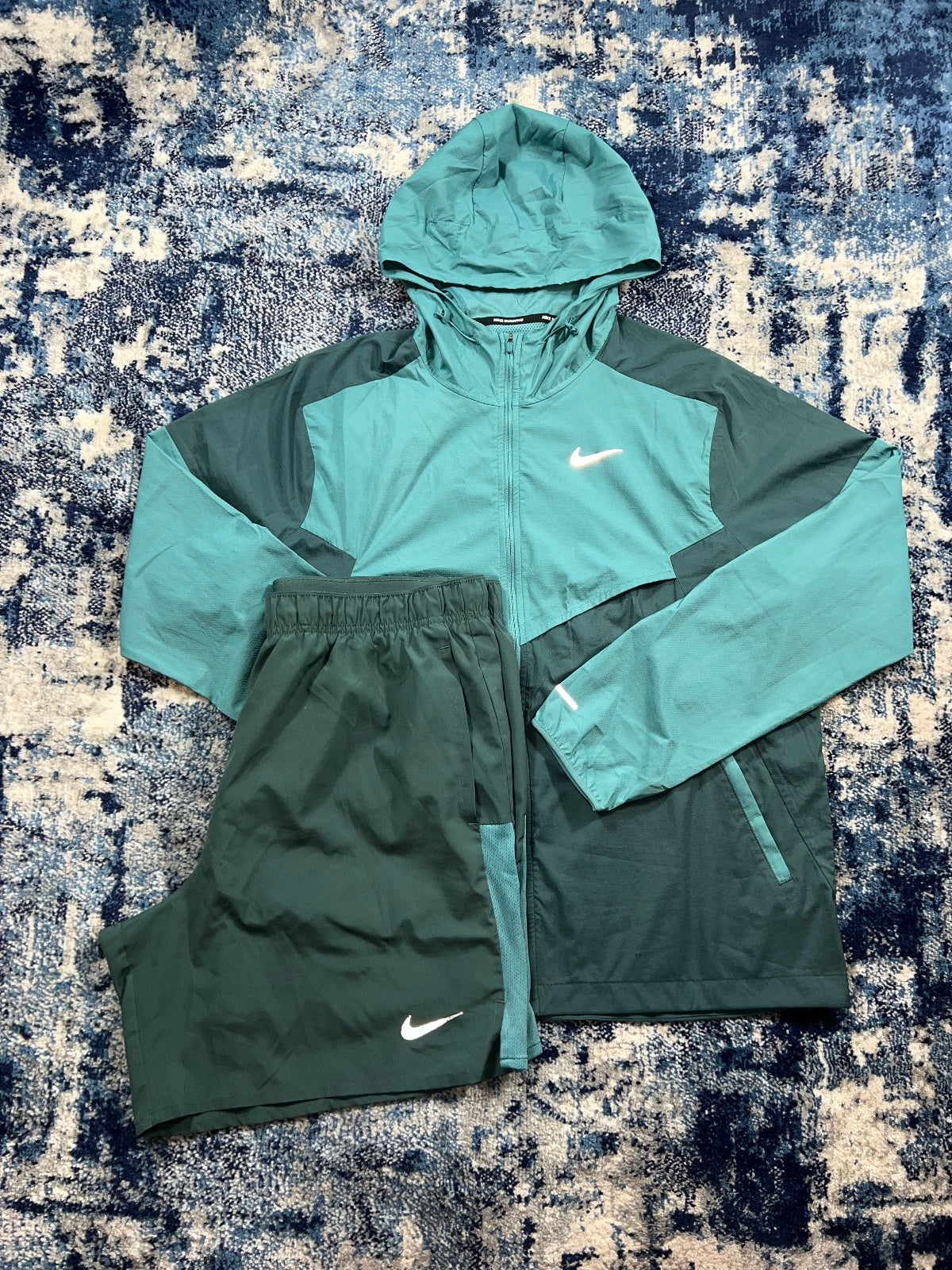 Nike Repel Miler Packable Windrunner / Challenger Shorts Running Gym Set – DarkGreen, Men's Large in DarkGreen, men's Large…