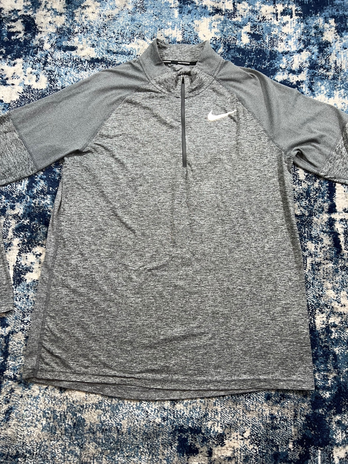 Nike Running Element 1/4 Zip – Gray, Men's Large in Gray, men's Large – detail view