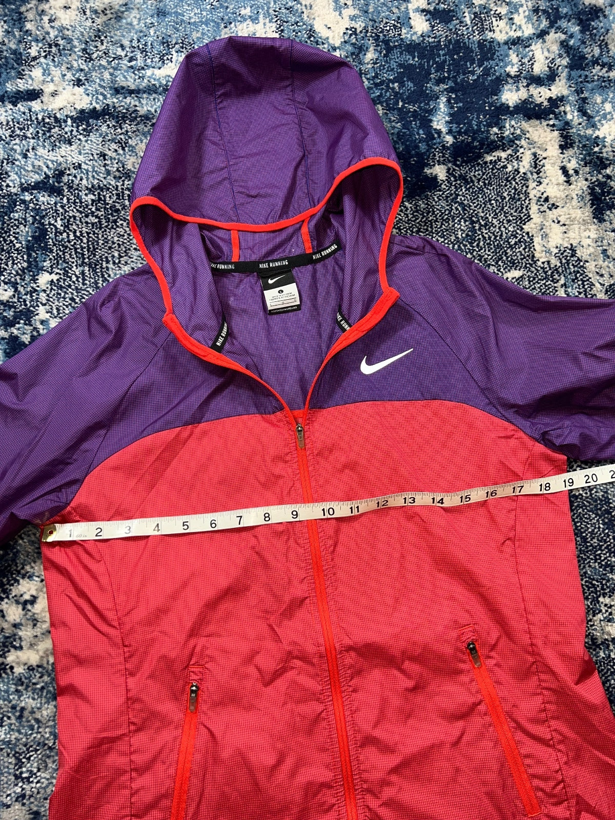 Nike Women’s Windrunner Jacket – Purple, Women's Small in Purple, men's Small – detail view