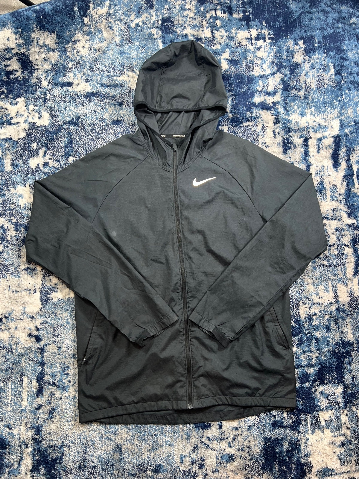 Nike Essentials Windrunner Jacket – Black, Men's Medium in Black, men's Medium – front view