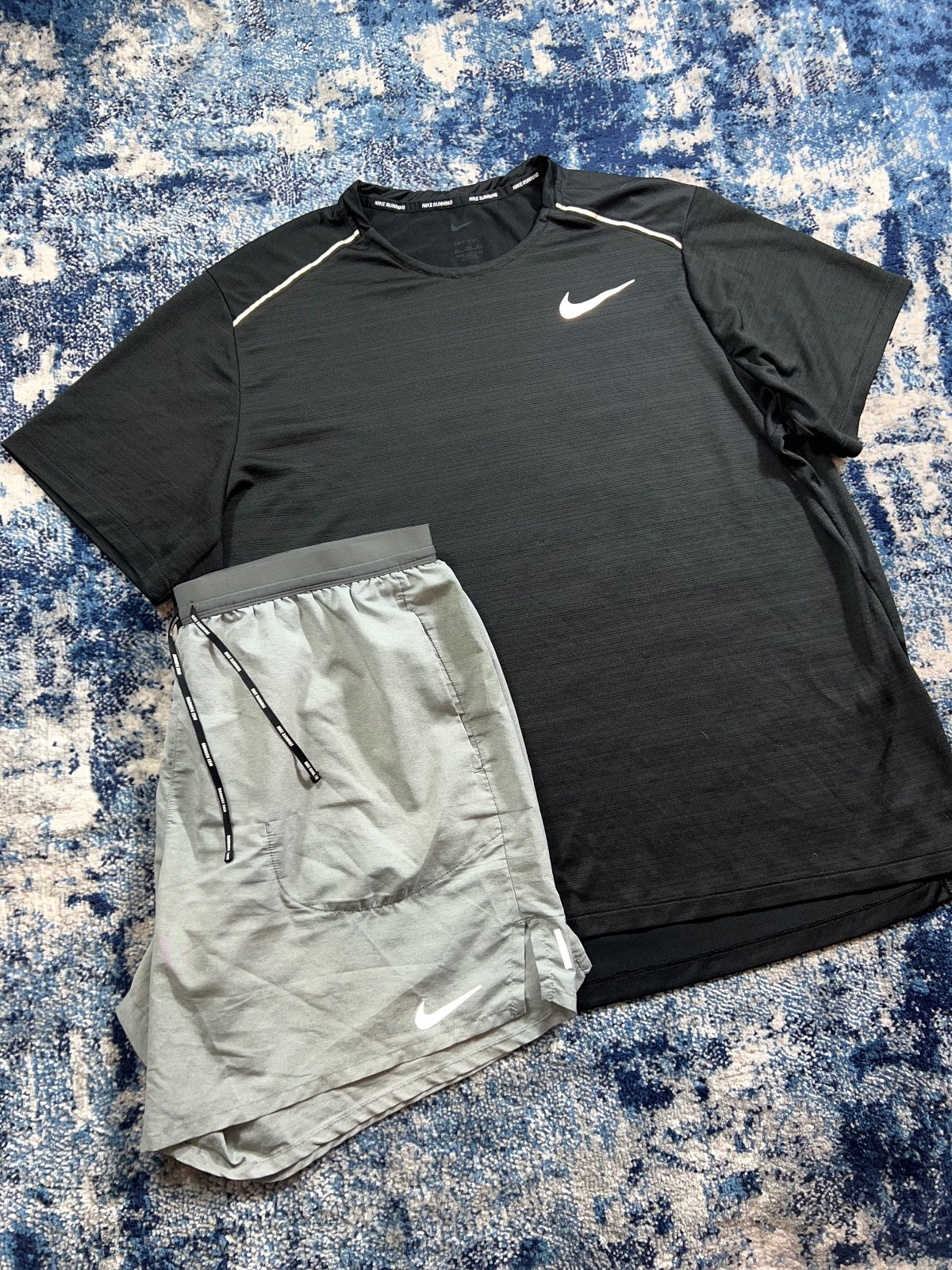 Nike Miler T Shirt / Flex Stride Shorts Running Gym Set – Black, Men's XL in Black, men's XL – detail view