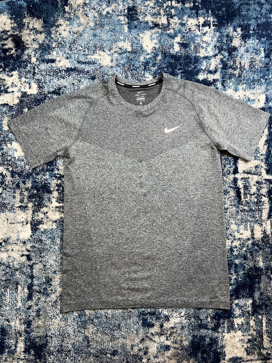 Nike Tech Knit Dri Fit Running T-Shirt – Gray, Men's XL in Gray, men's XL – front view