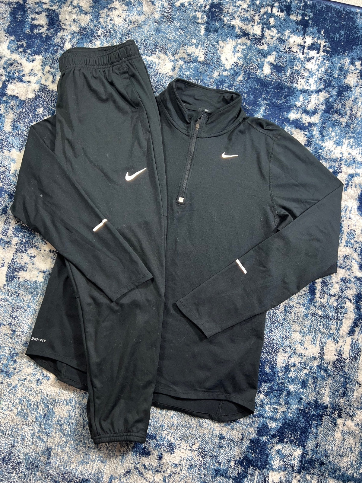 Nike Element 1/4-zip and Dri-FIT bottoms men's black running set, size Medium – view 2