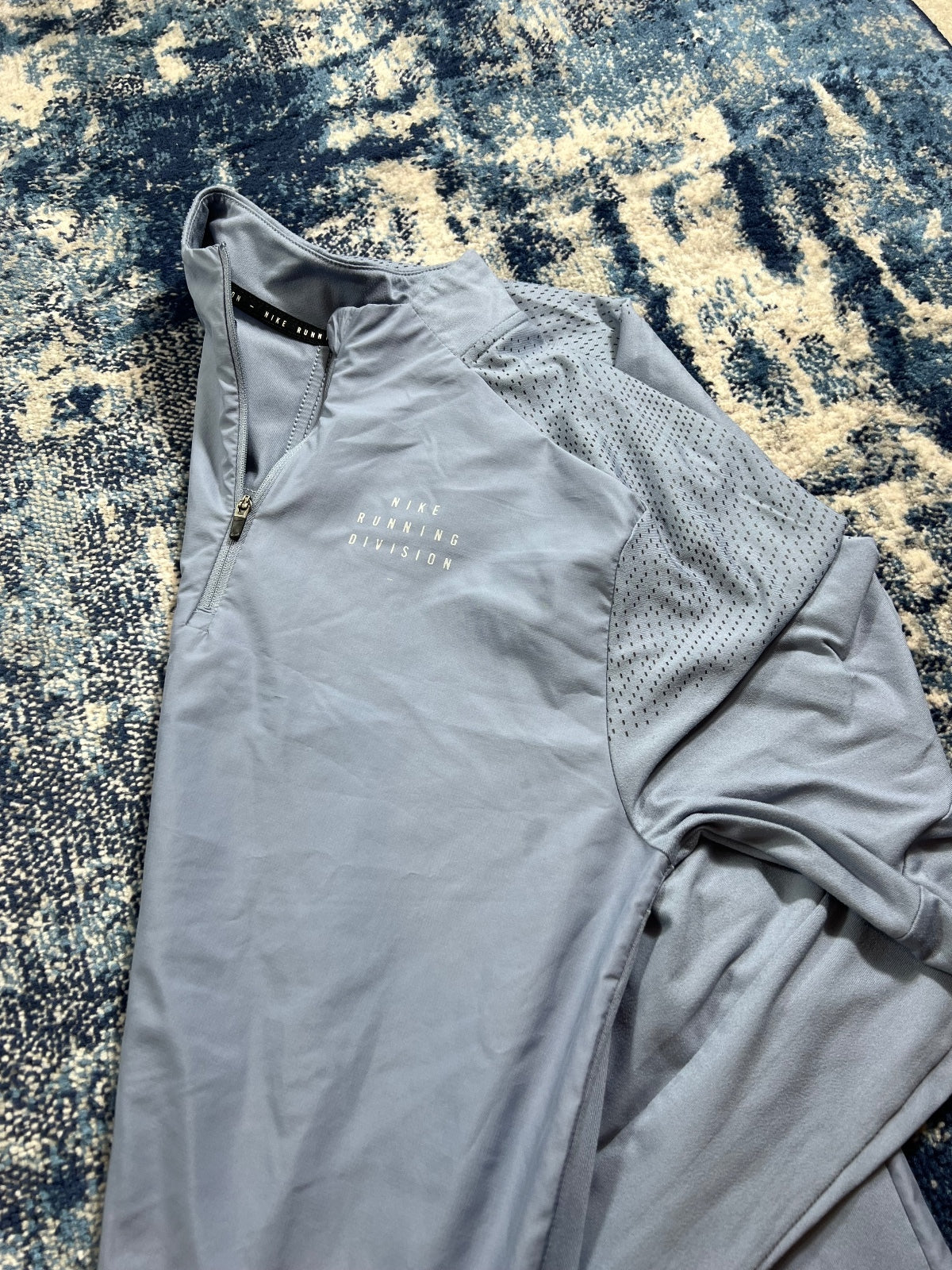 Nike Running Division Element 1/4 Zip – LightBlue, Men's Small in LightBlue, men's Small – detail view