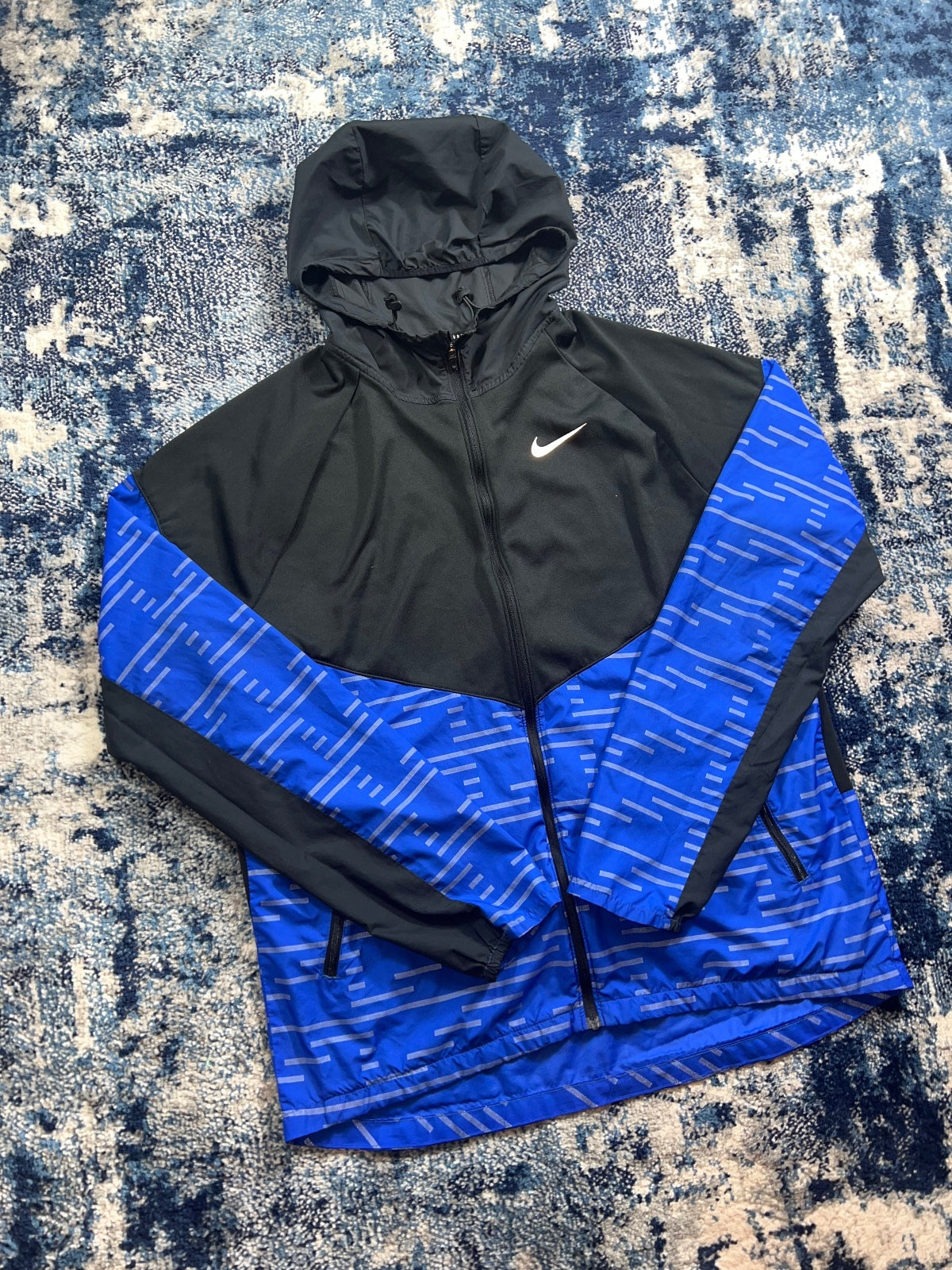 Nike Running Division Reflective Windrunner Jacket - product image