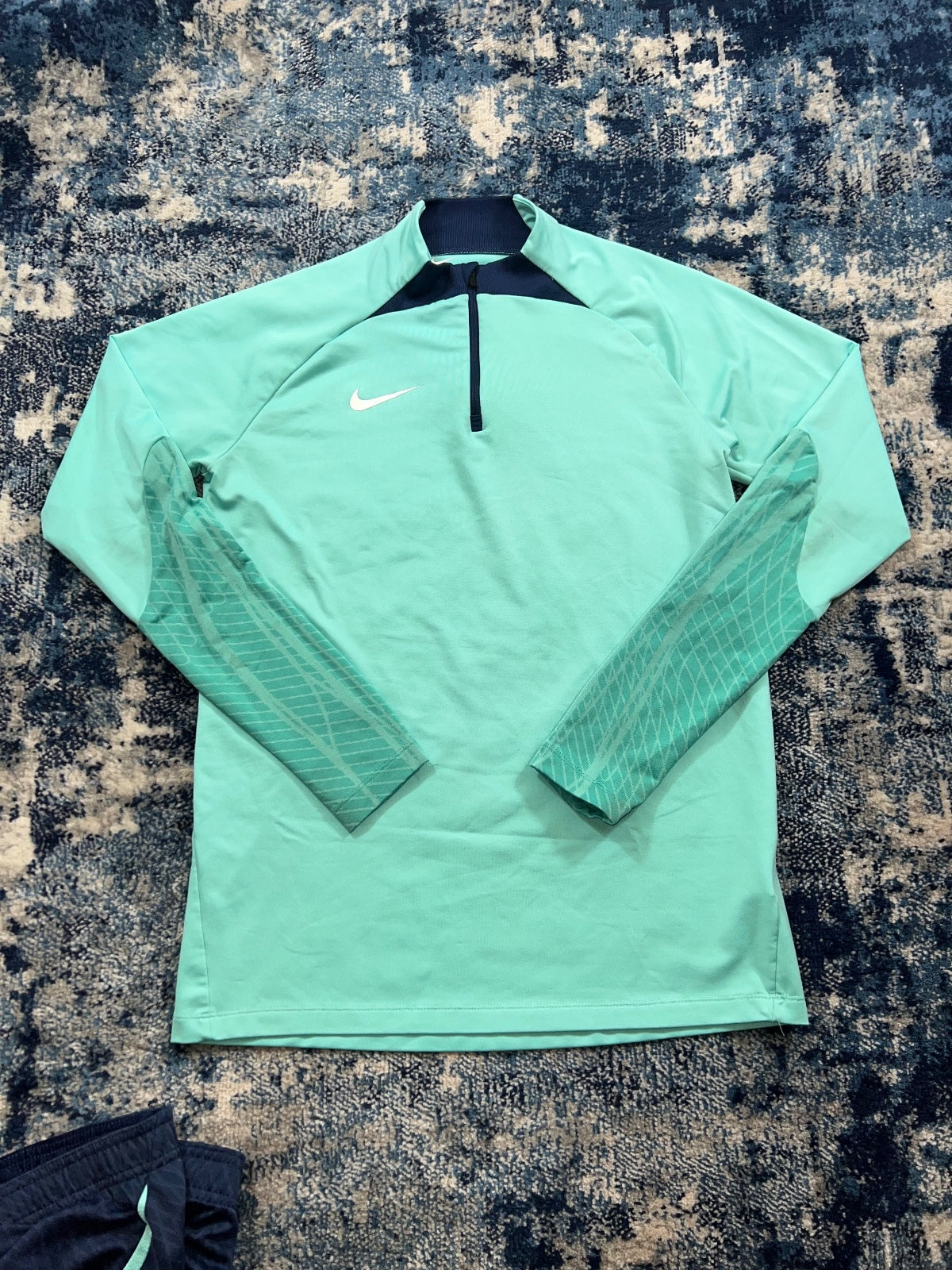 Nike Strike Academy 1/4 Zip / Shorts Tracksuit Set – Mint, Men's Medium in Mint, men's Medium – detail view