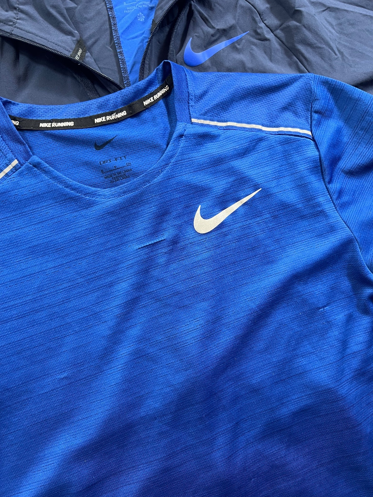 Nike Pro Vent Max Miler three-piece men's blue running set, size Small – view 13
