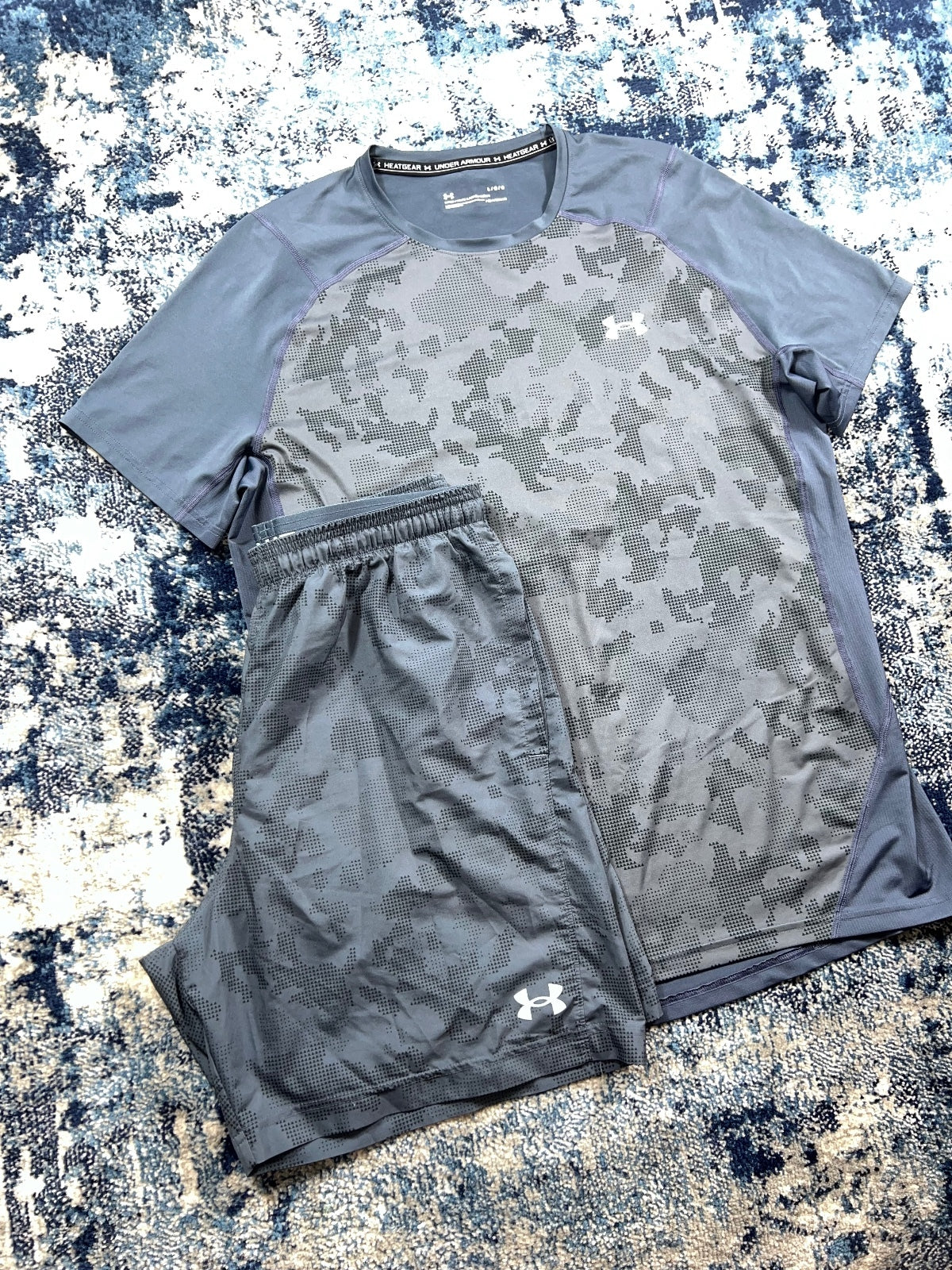 Under Armour T Shirt and Shorts Set – Blue Camo, Men's Medium in Blue Camo, men's Medium – detail view