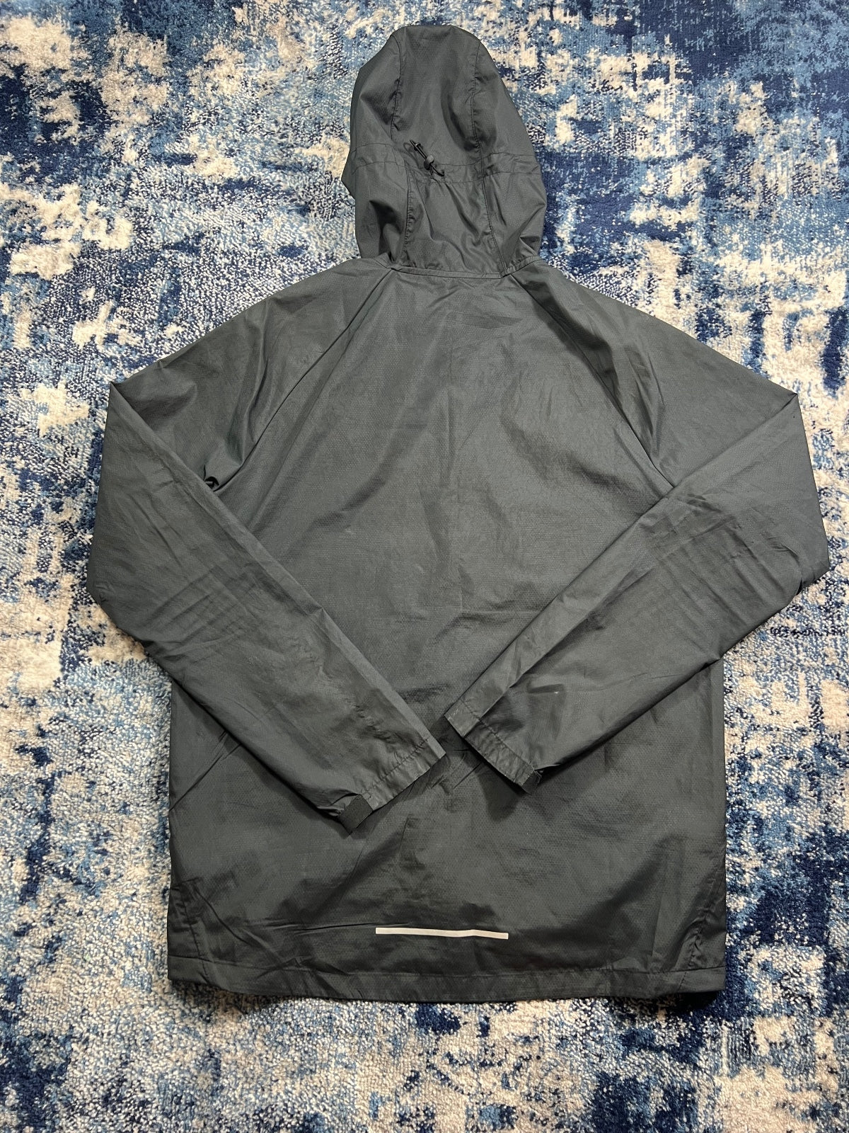Nike Essentials Windrunner Jacket – Black, Men's Medium in Black, men's Medium – detail view