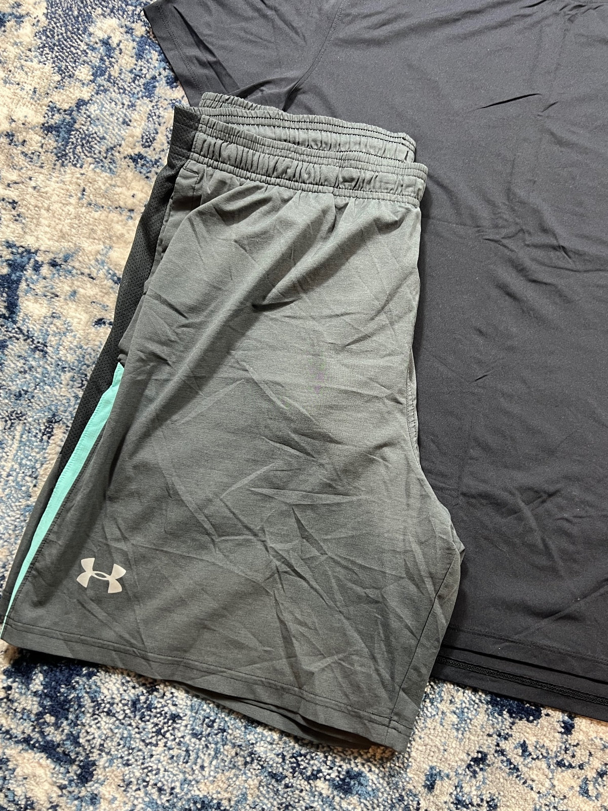 Under Armour T Shirt and Shorts Set – Black, Men's XL in Black, men's XL – alternate view