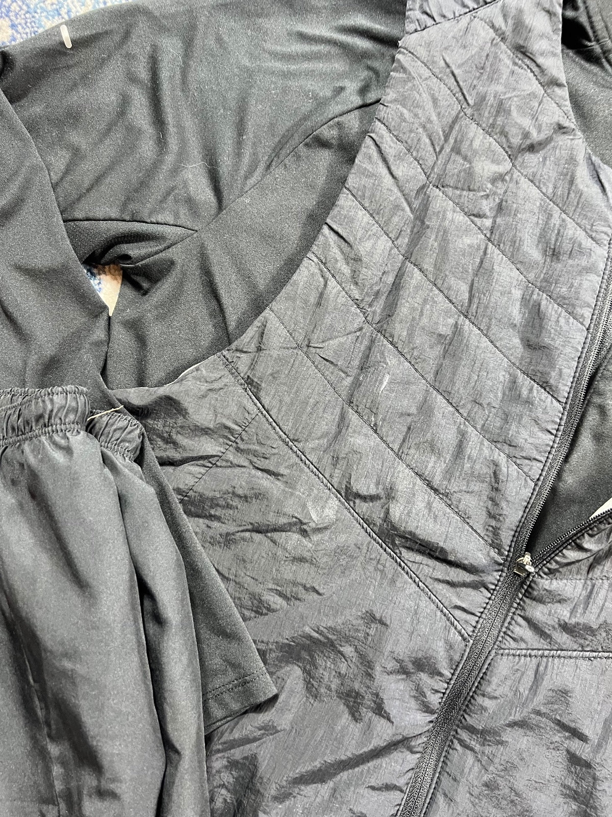 Nike Aerolayer Stride Gilet 3 Piece Tracksuit Running Gym Set – Black, Men's Medium in Black, men's Medium – detail view