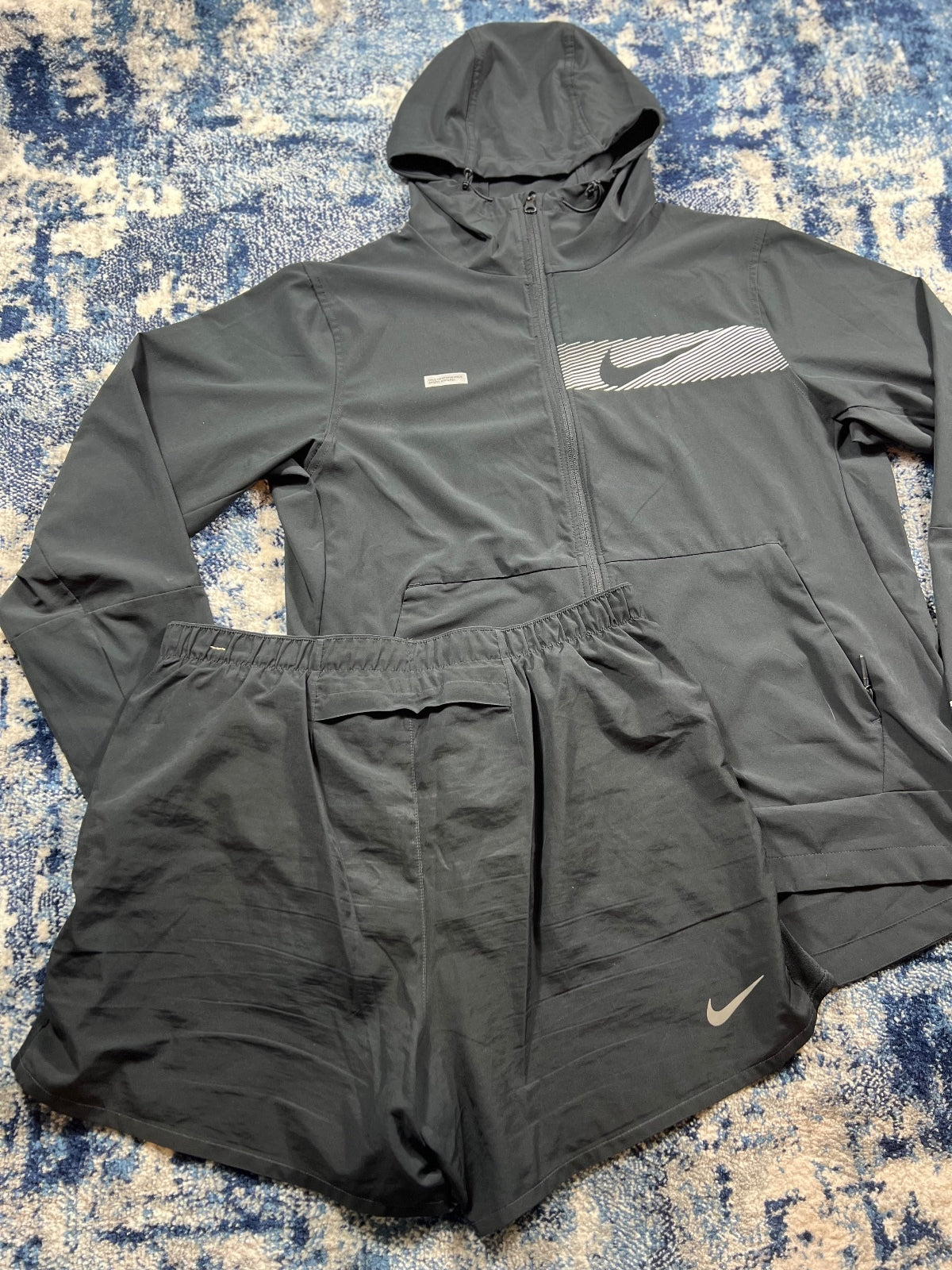 Nike Dri Fit Unlimited Flash Windrunner / Challenger Shorts Tracksuit Gym Running Set – Black, Men's Large in Black, men's…