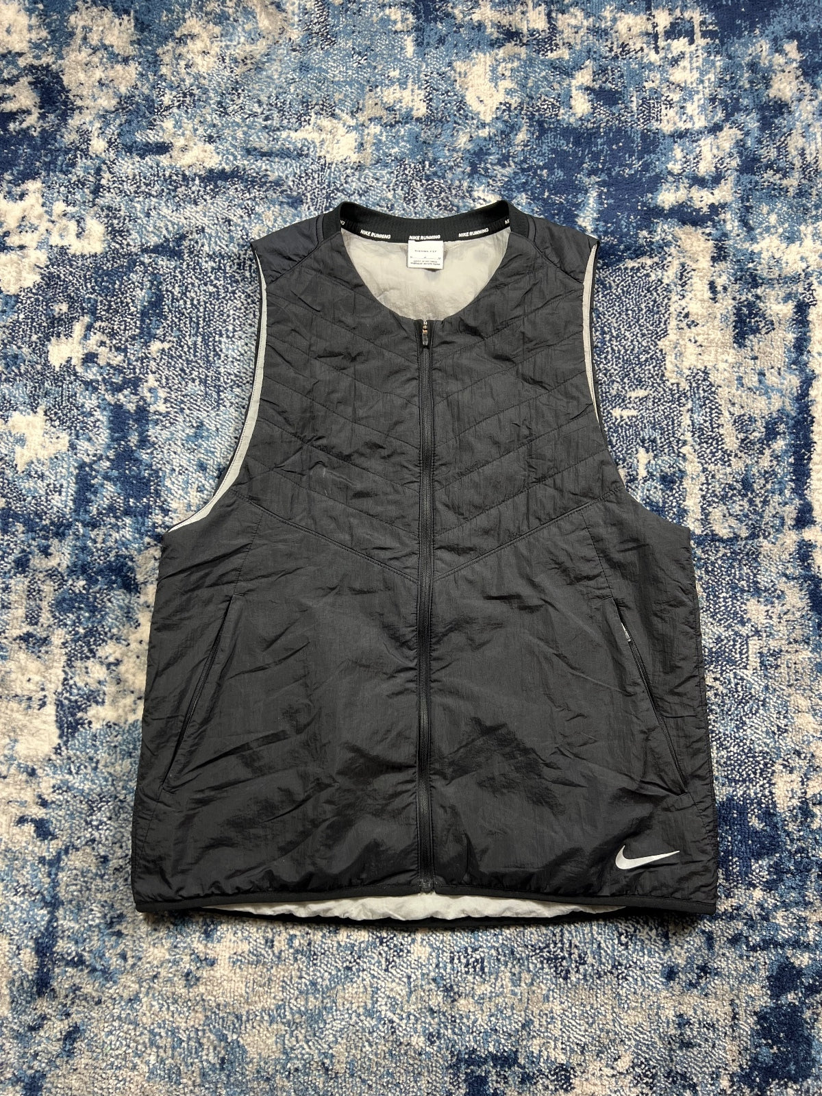 Nike Aerolayer Stride Gilet 3 Piece Tracksuit Running Gym Set – Black, Men's Medium in Black, men's Medium – detail view