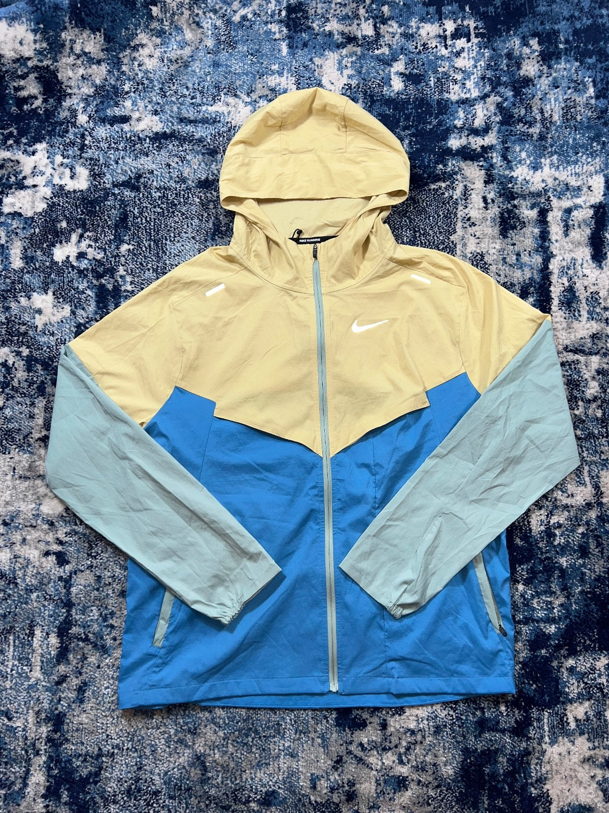 Nike Repel UV Packable Windrunner Jacket – Blue, Men's Medium in Blue, men's Medium – front view
