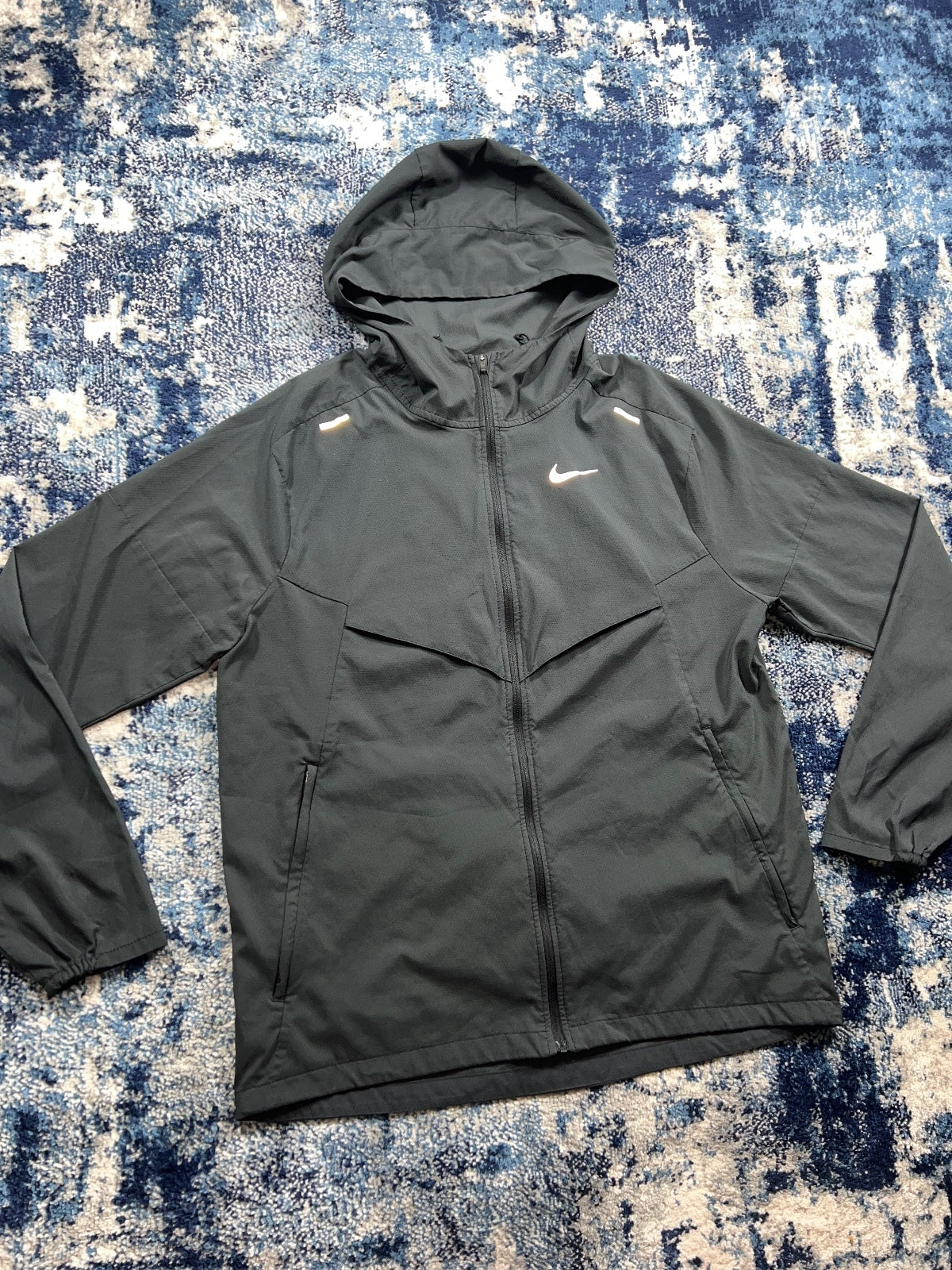 Nike Repel Miler Packable Windrunner Jacket – Black, Men's Small in Black, men's Small – detail view