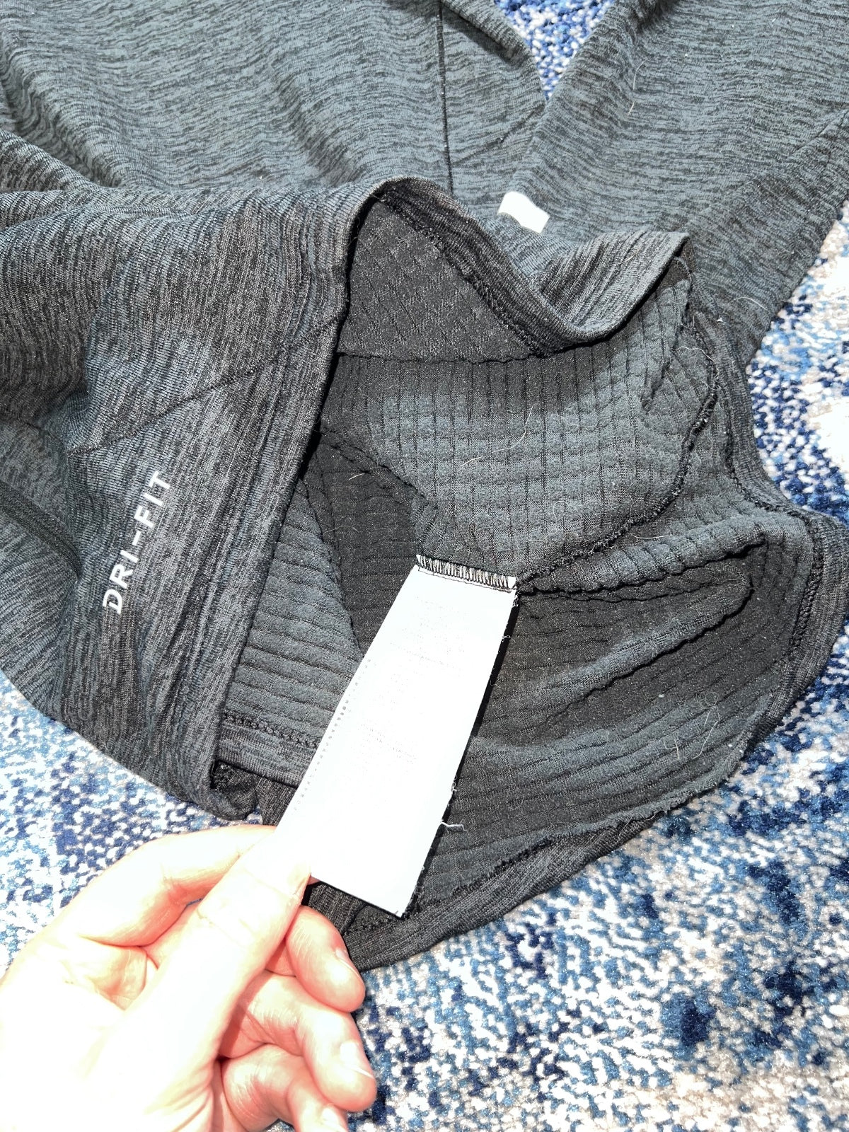 Nike Element Sphere Running 1/2 Zip – Gray, Men's Medium in Gray, men's Medium – detail view