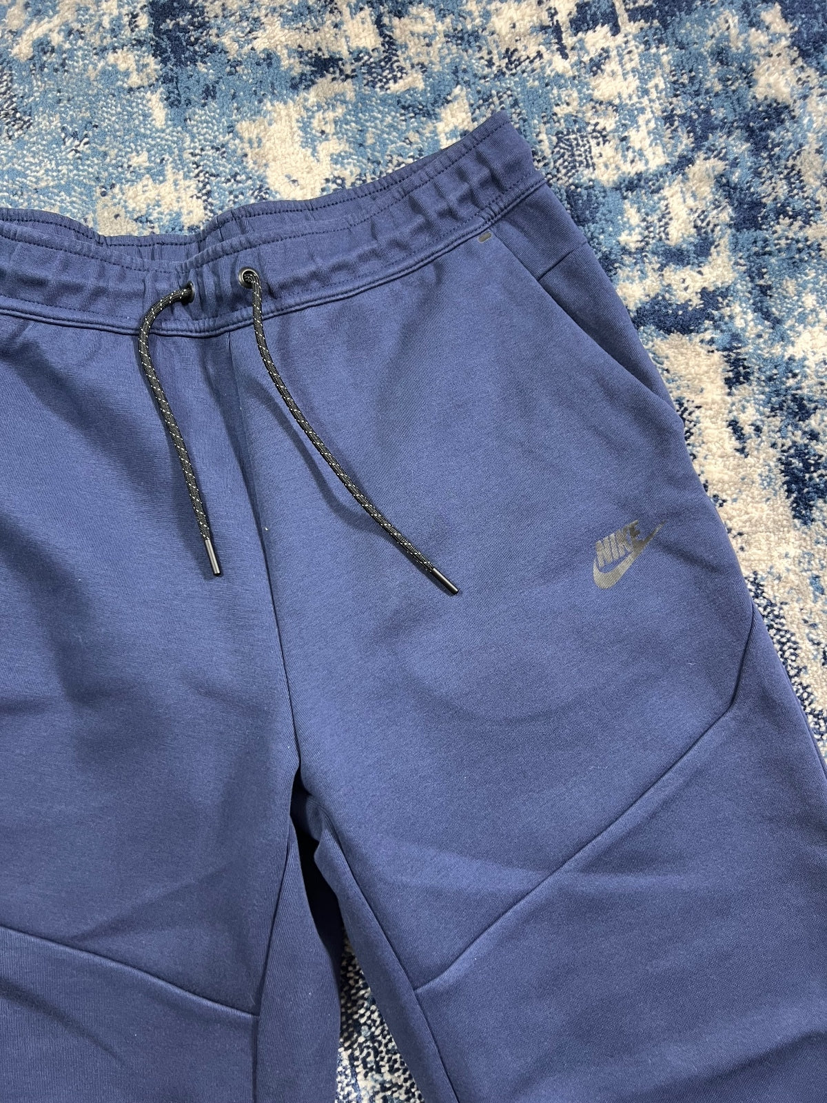 Nike Tech Fleece Tracksuit Bottoms – Navy, Men's Medium in Navy, men's Medium – detail view