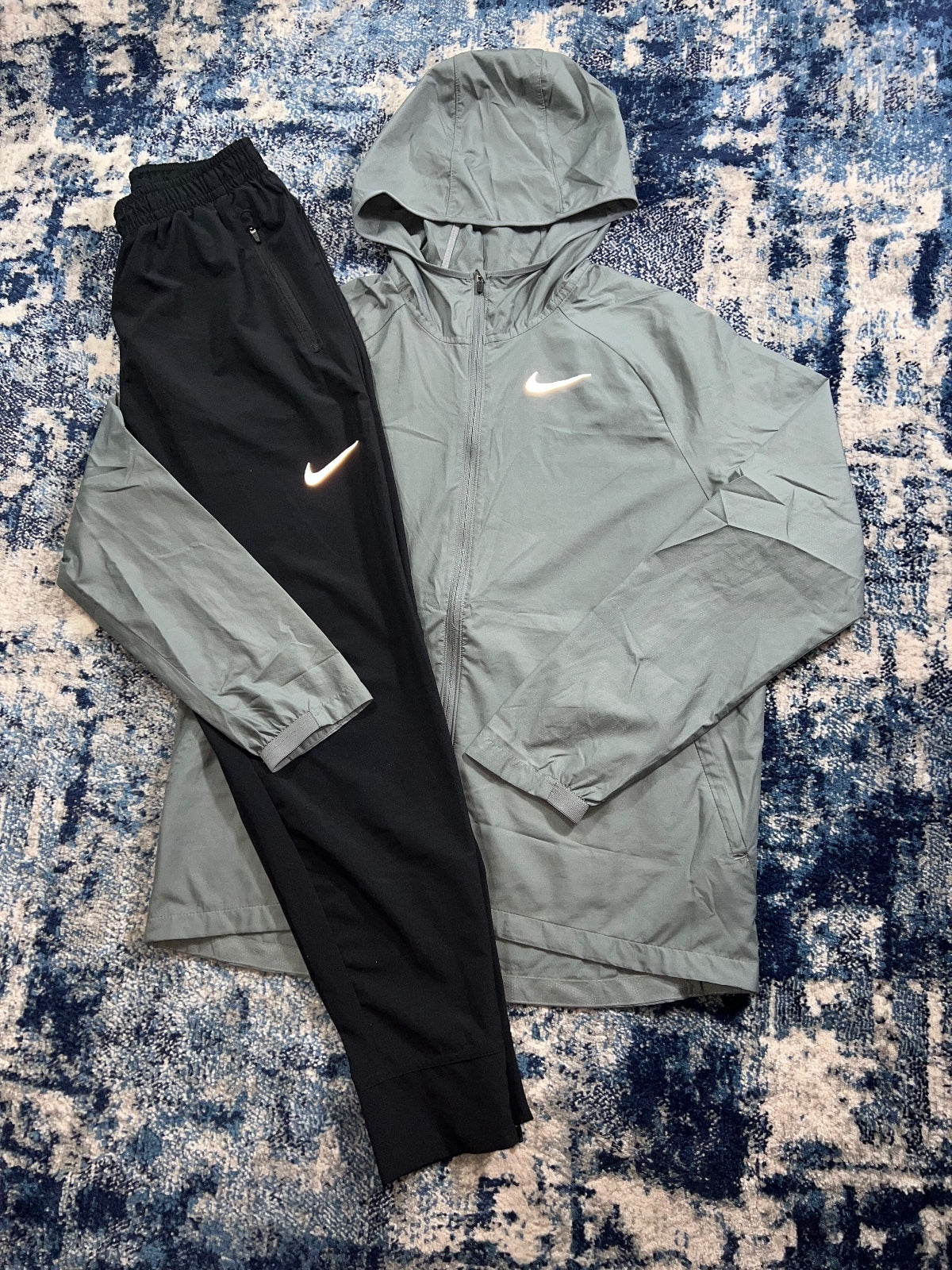 Nike Running Essentials Windrunner / Dri-FIT Bottoms Tracksuit Set - product image