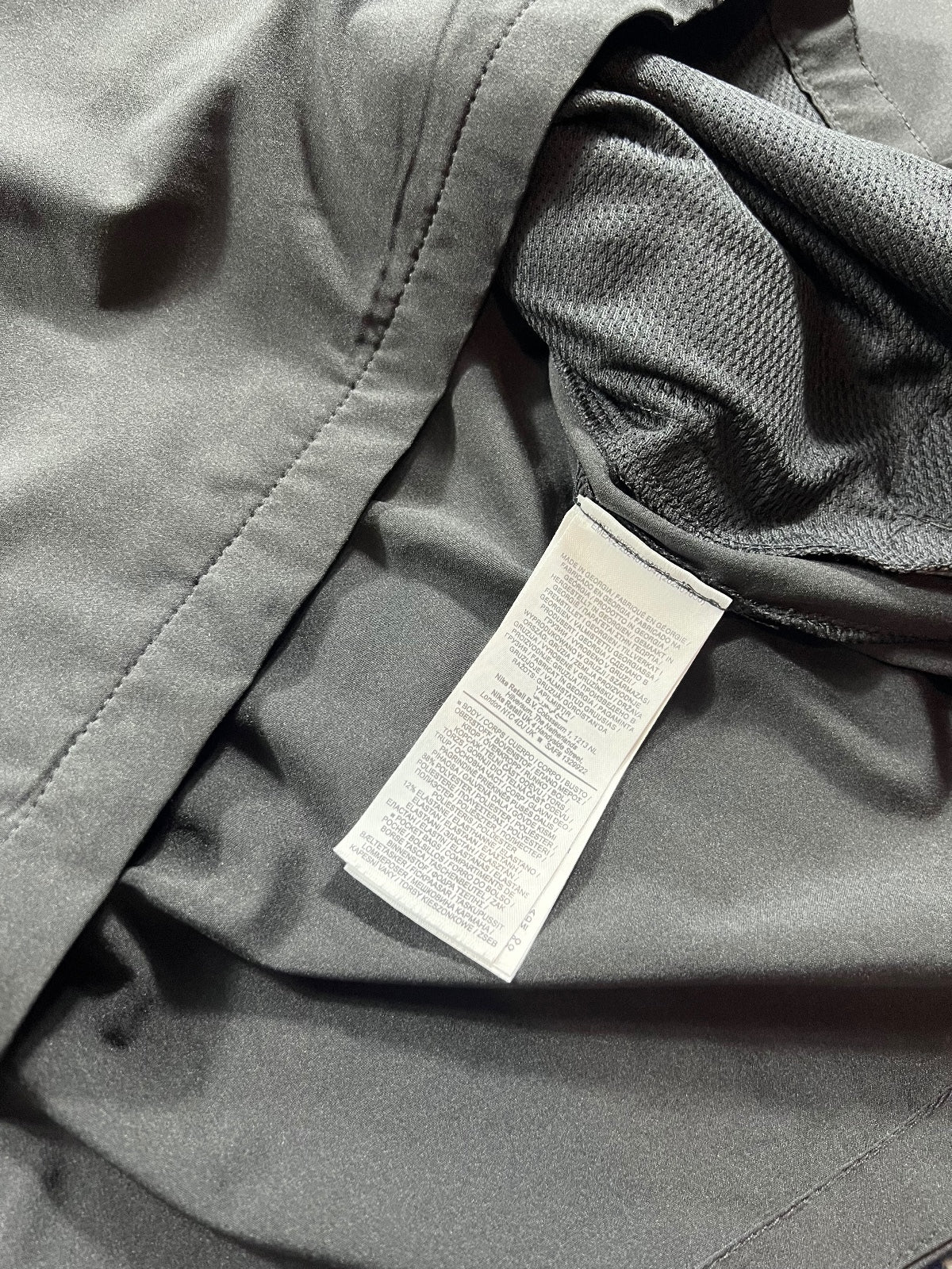 Nike Festival Repel Miler Windrunner 3 Piece Tracksuit Set – DarkGreen, Men's XL in DarkGreen, men's XL – detail view
