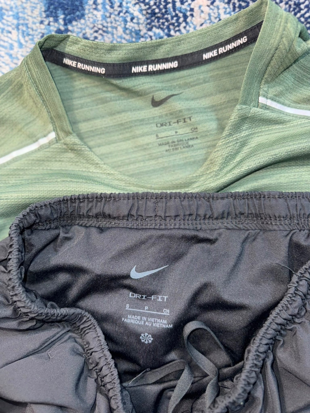 Nike Miler T Shirt / Challenger Shorts Running Gym Set – Khaki, Men's Small in Khaki, men's Small – detail view