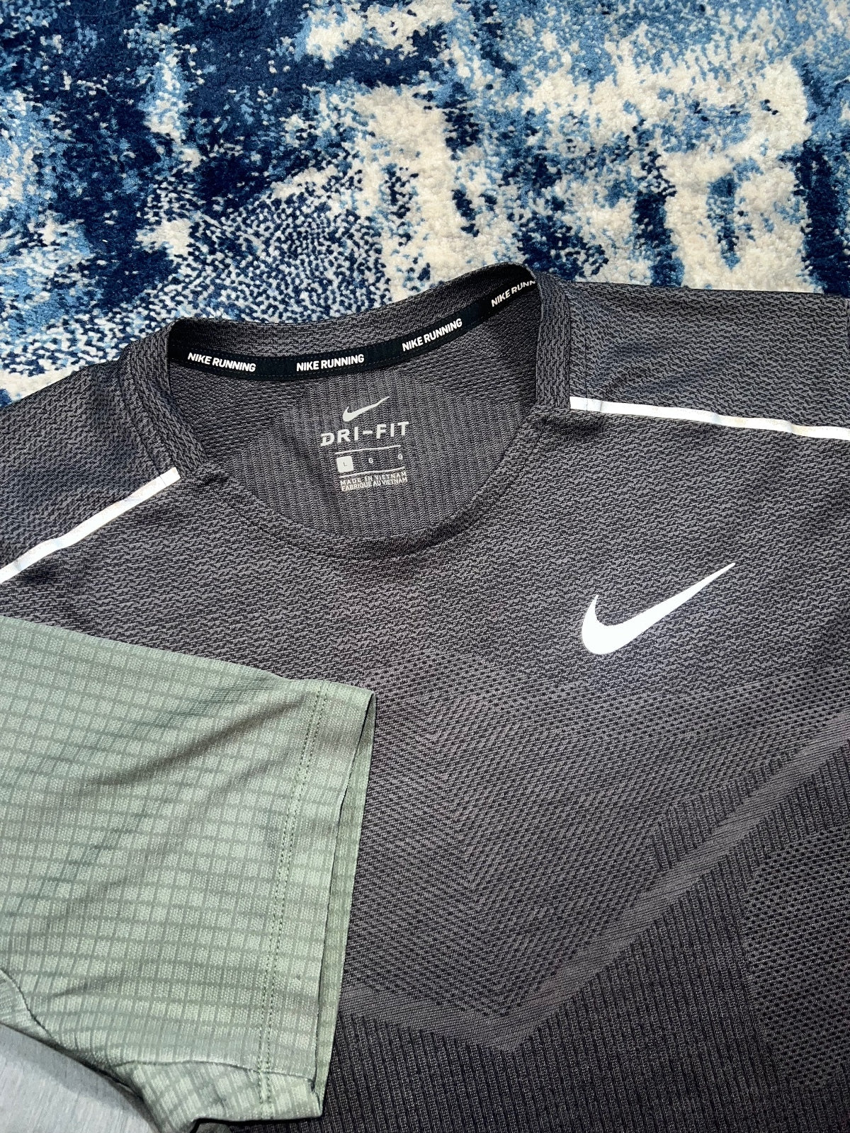 Nike Miler / Tech Knit T-Shirt + Challenger Shorts Bundle Set - product image