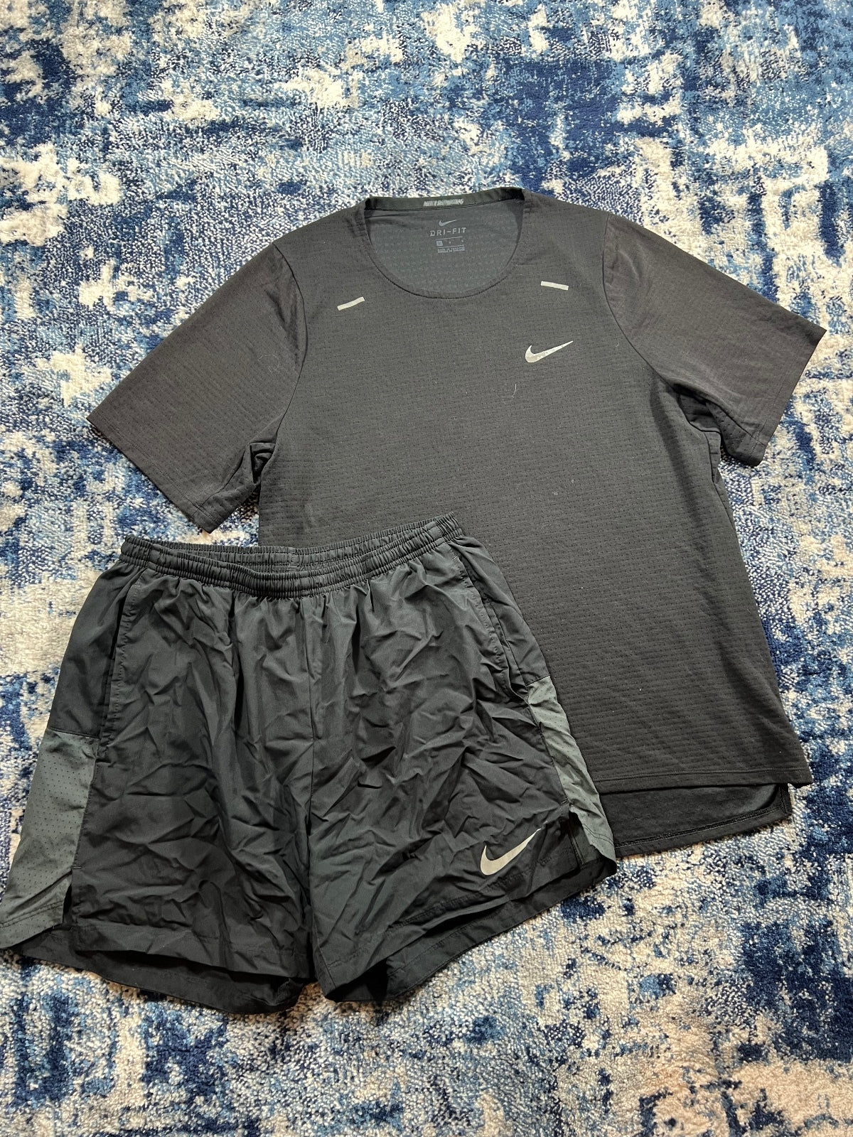 Nike Miler Rise 365 T-Shirt / Challenger Shorts Set - product image