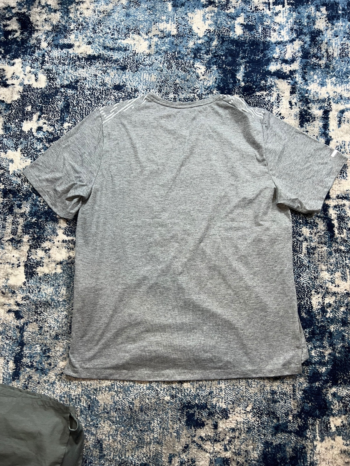 Nike Running Division T-Shirt / Challenger Shorts Running Gym Set - product image