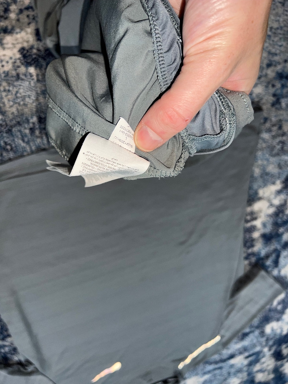 Nike Miler T-Shirt / Challenger Shorts Set – Gray, Men's Large in Gray, men's Large – detail view