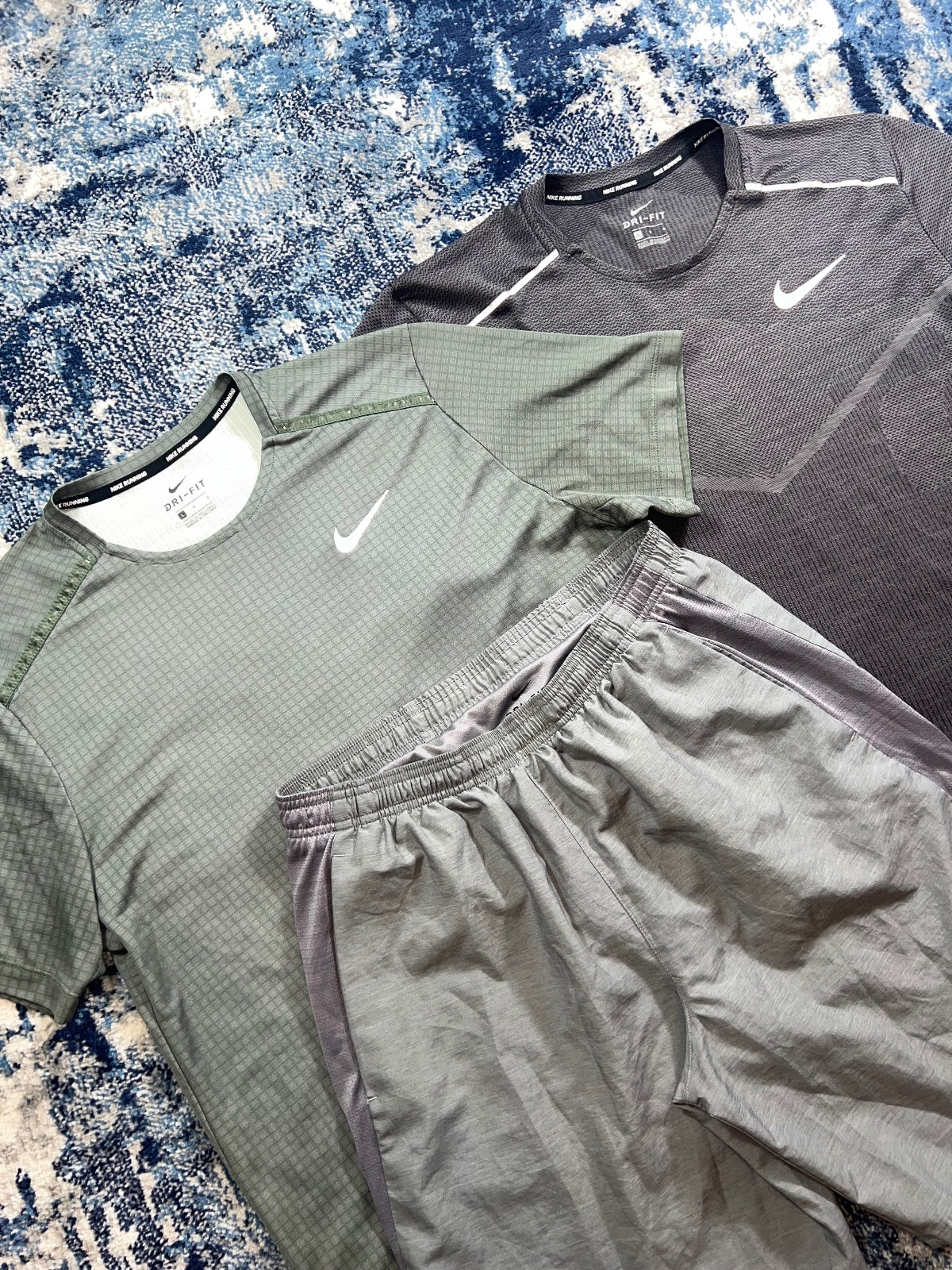 Nike Miler / Tech Knit T-Shirt + Challenger Shorts Bundle Set - product image