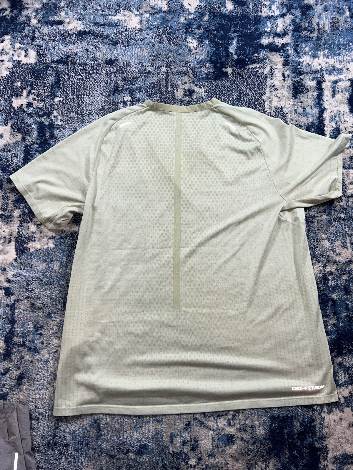 Nike Tech Knit ADV Miler T Shirt / Flex Stride Shorts Set – Gray, Men's Large in Gray, men's Large – detail view