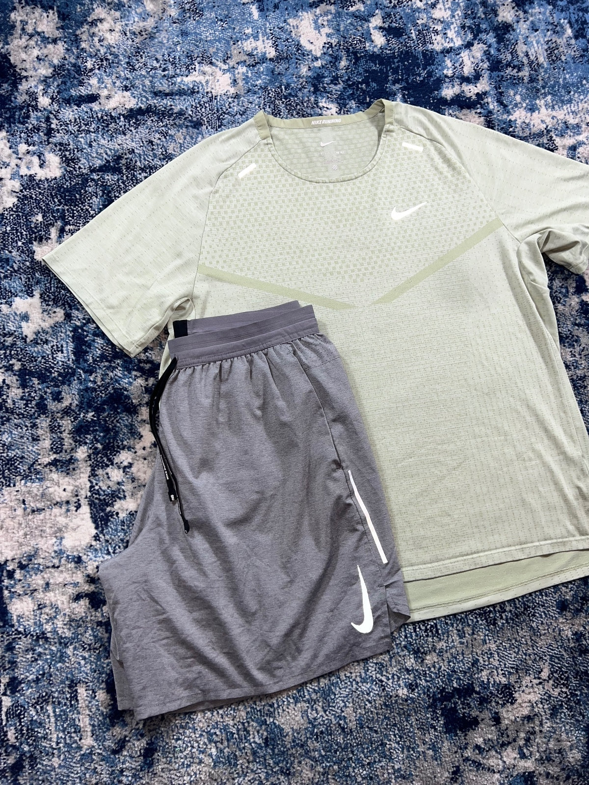 Nike Tech Knit ADV Miler T Shirt / Flex Stride Shorts Set – Gray, Men's Large in Gray, men's Large – detail view