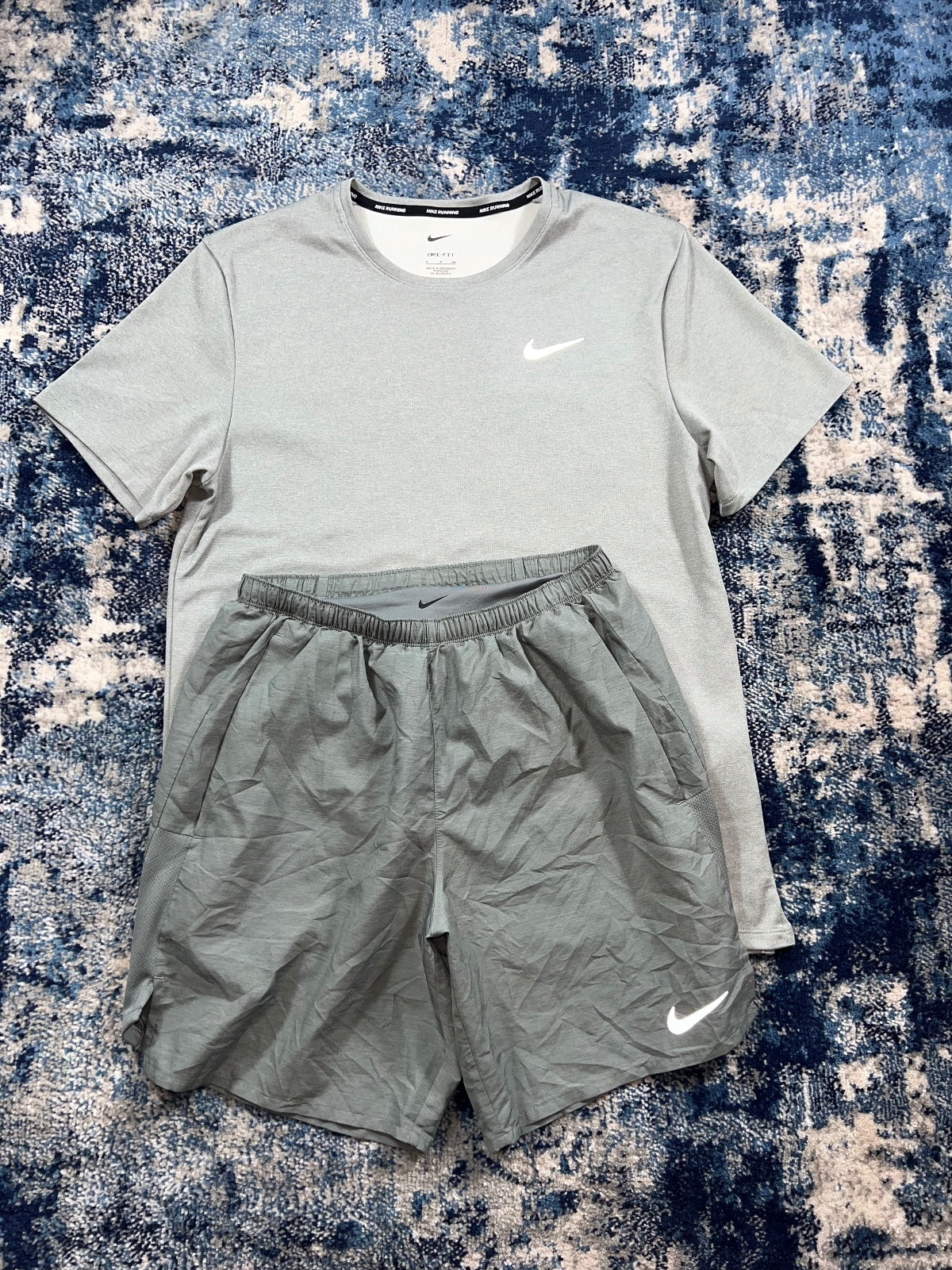 Nike Miler T Shirt / Challenger Shorts Running Gym Set – Grey, Men's Medium in Grey, men's Medium – detail view